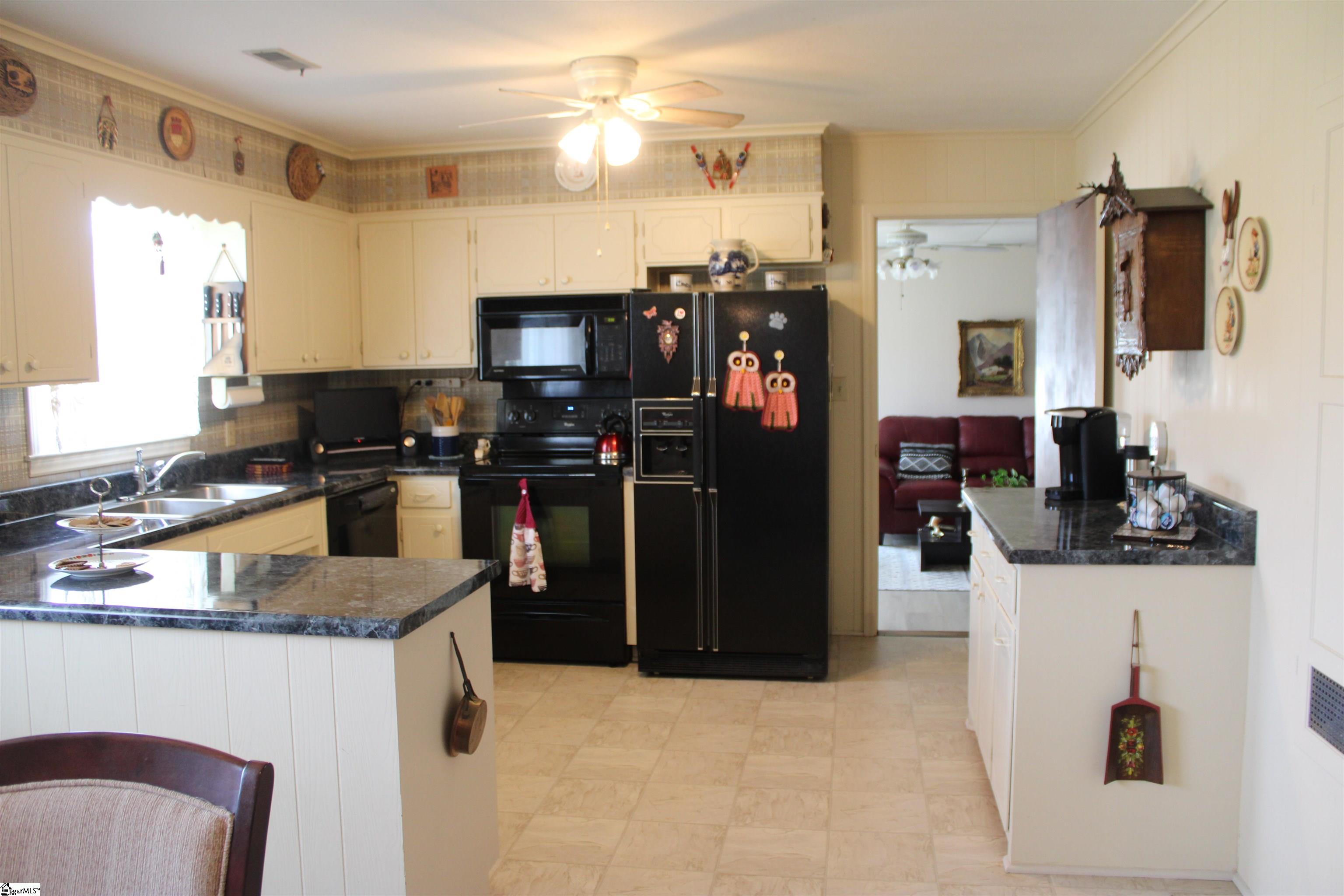 1285 Springdale Road Property Photo 21