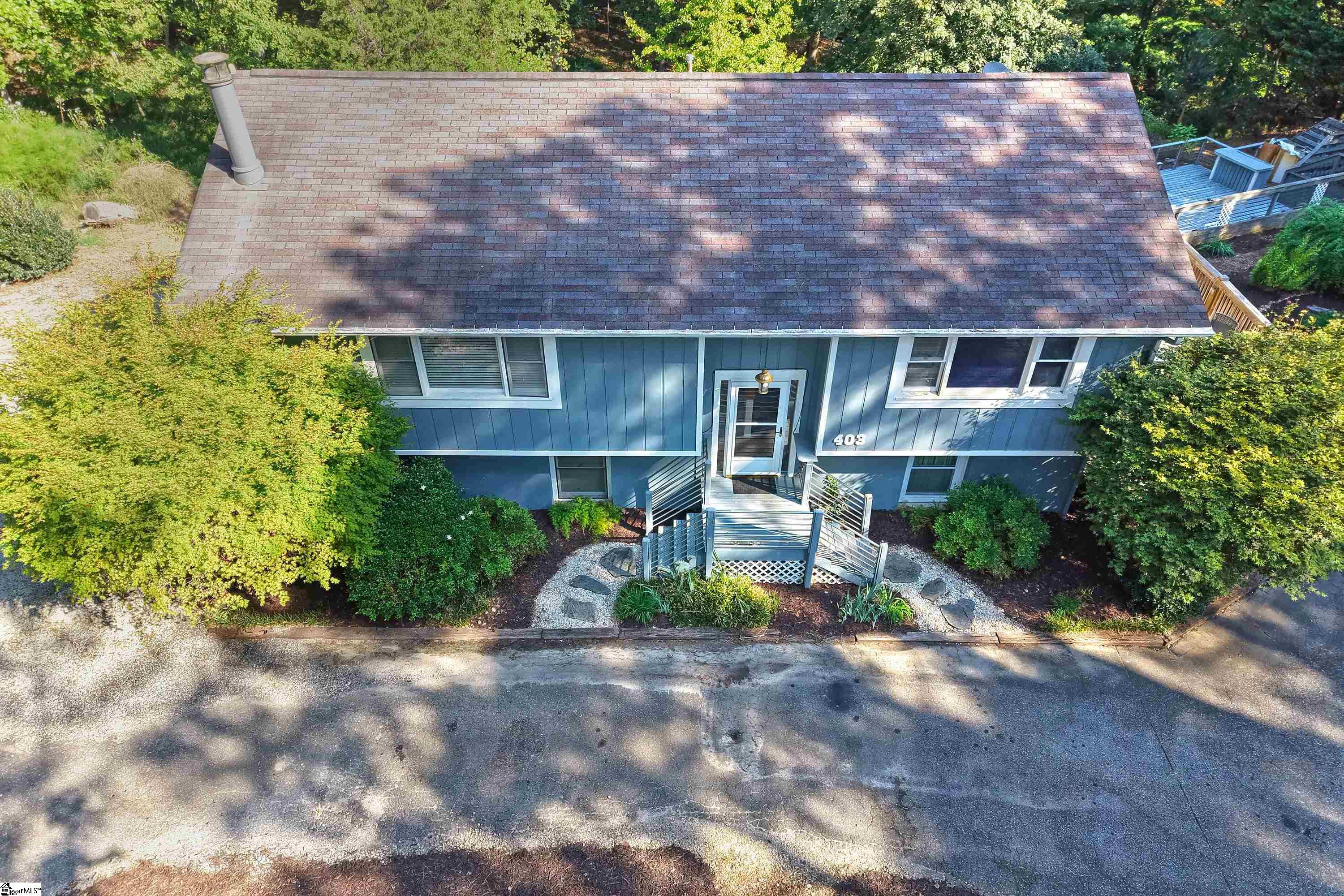 403 Stratford Drive Property Photo 2