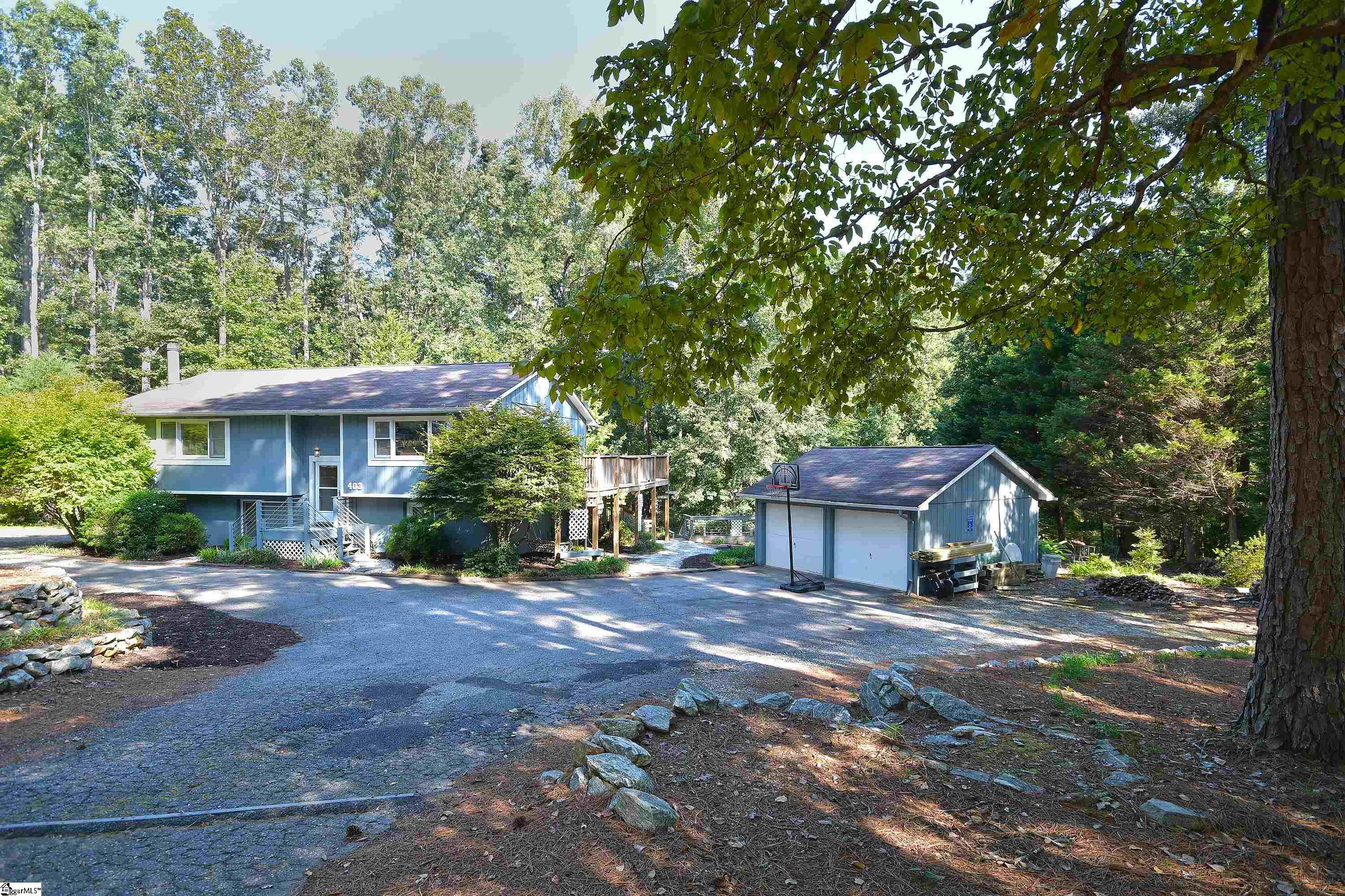 403 Stratford Drive Property Photo 8