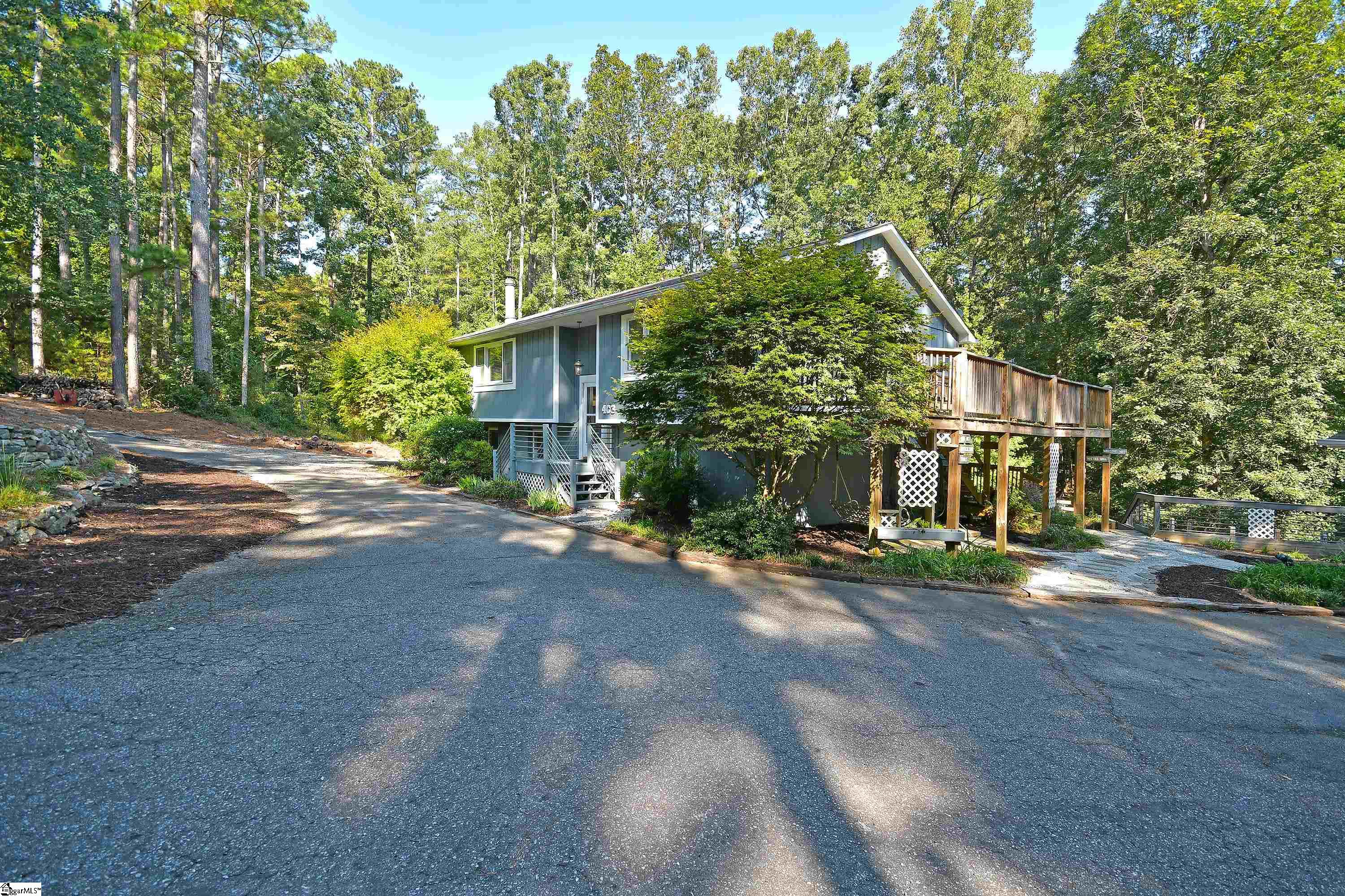 403 Stratford Drive Property Photo 9