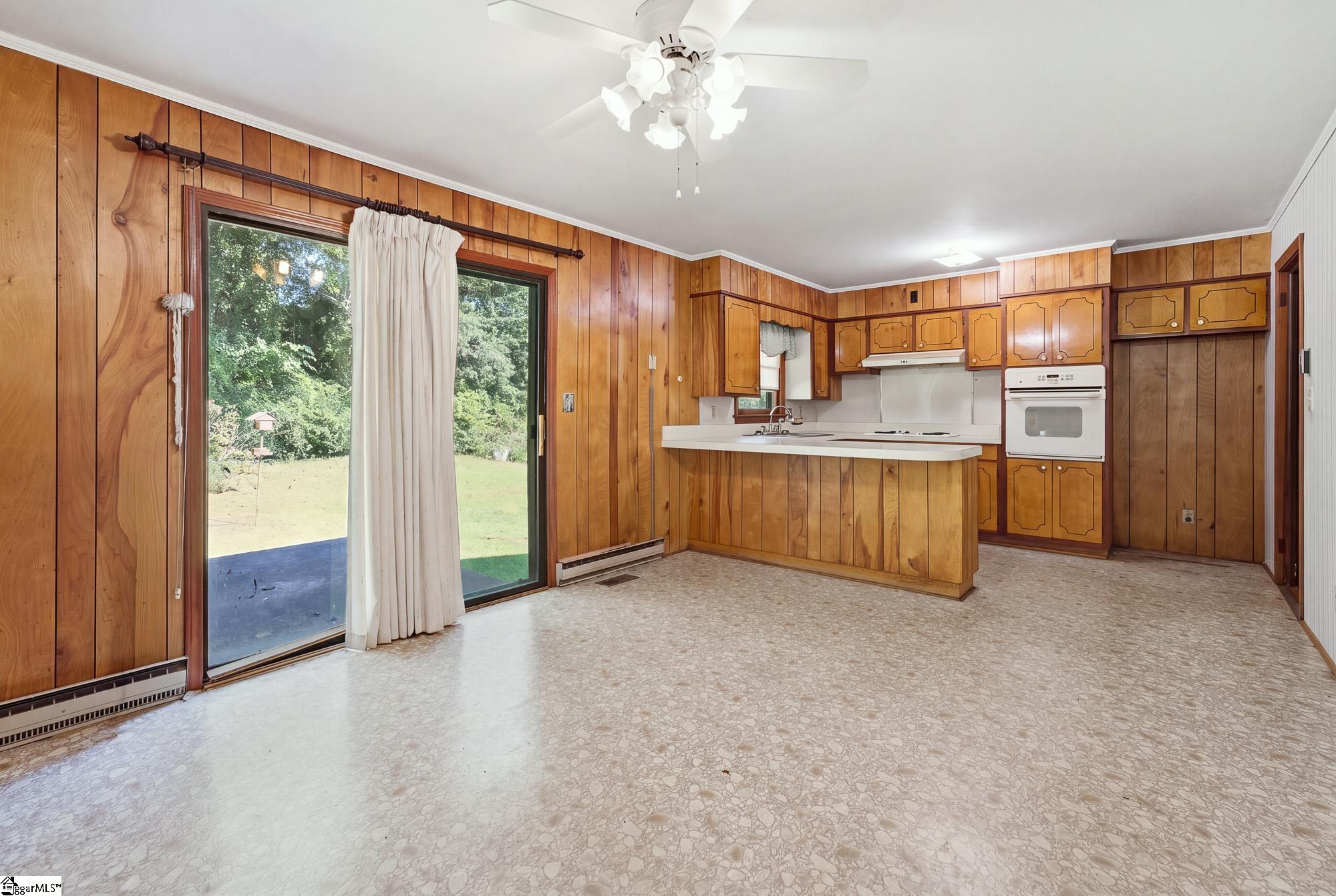 108 Apple Drive Property Photo 11