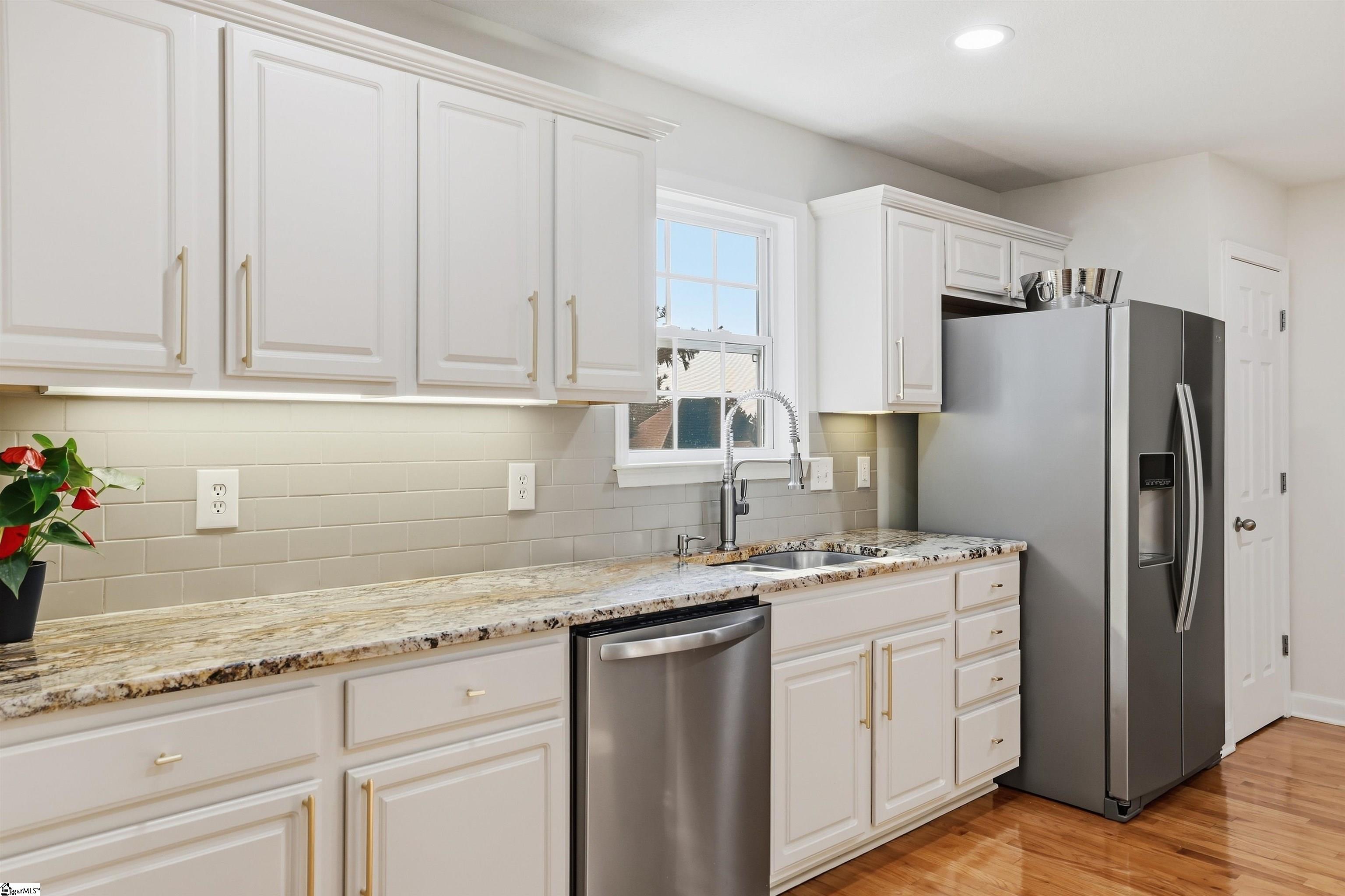 307 Stone River Way Property Photo 15