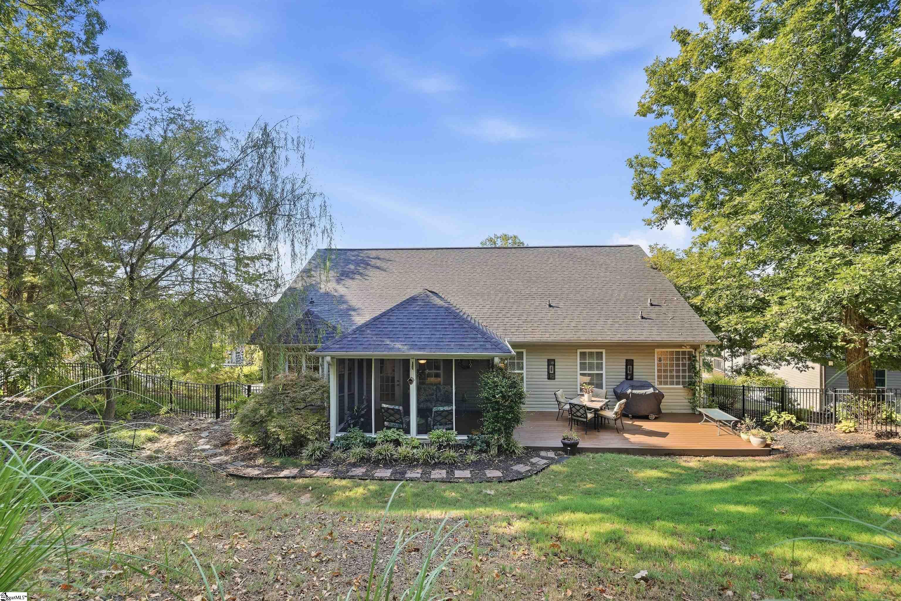 307 Stone River Way Property Photo 40