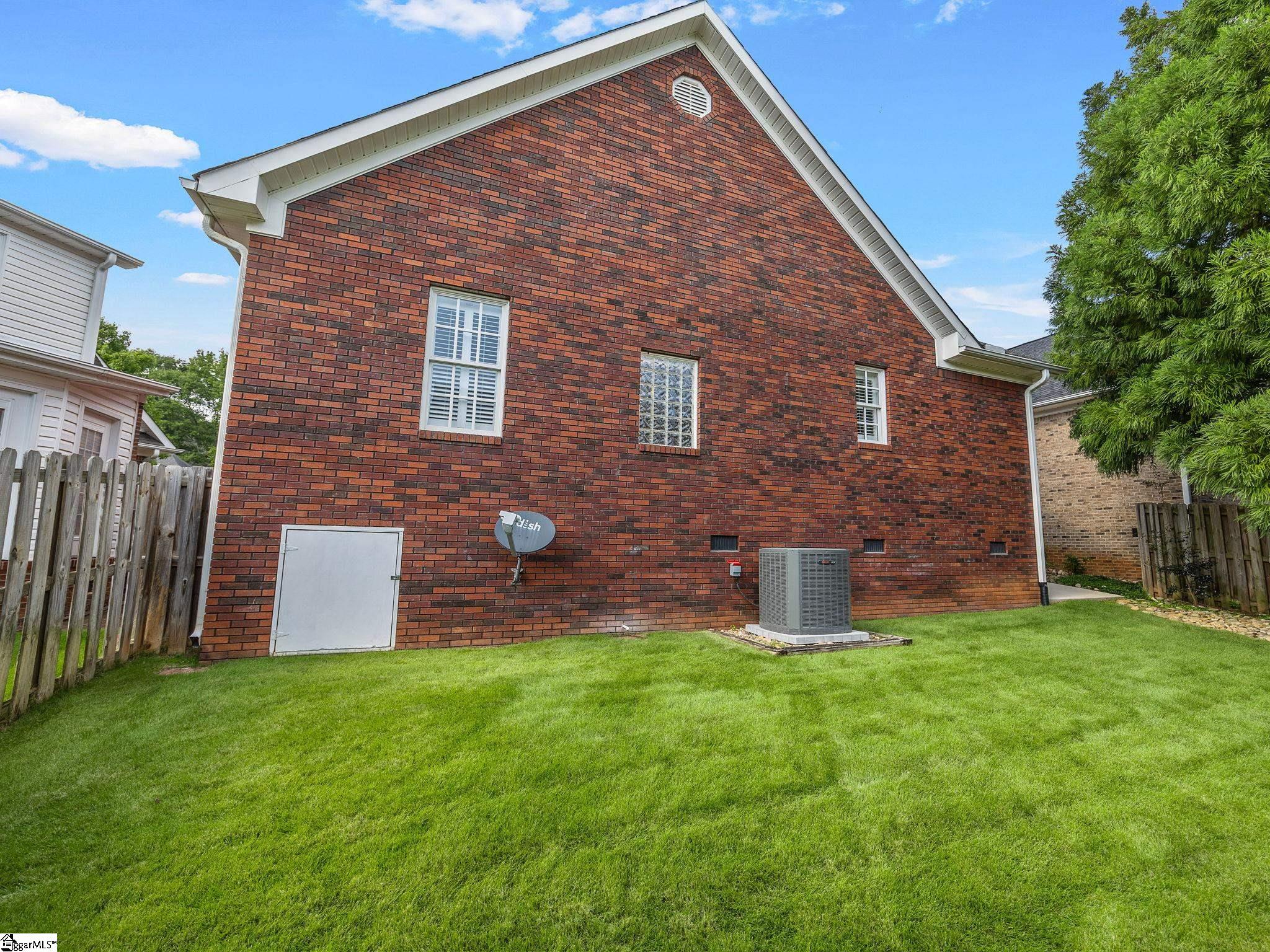 215 Arbours Commons Court Property Photo 33