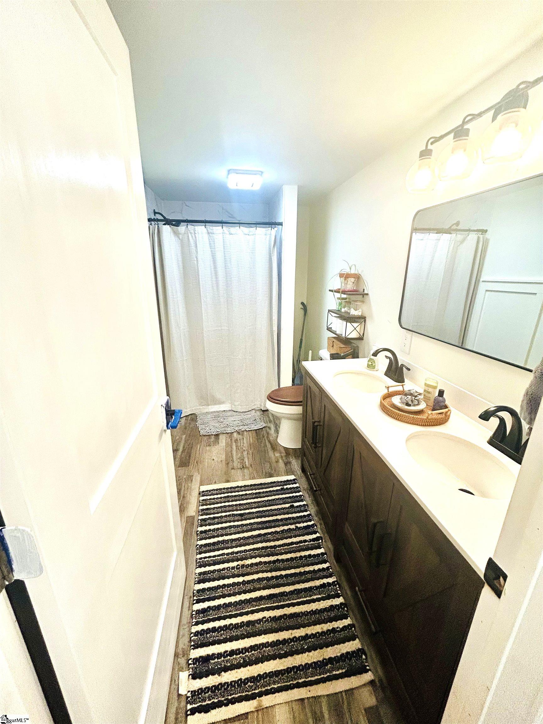104 Hodgens Drive Property Photo 13