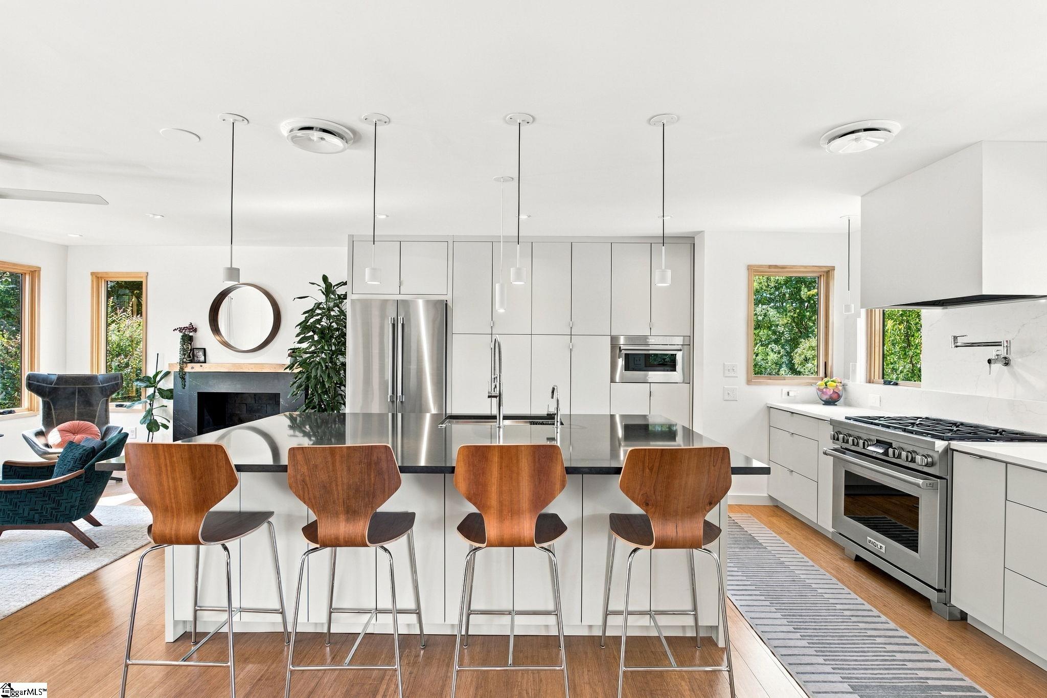 15 E Montclair Avenue Property Photo 4