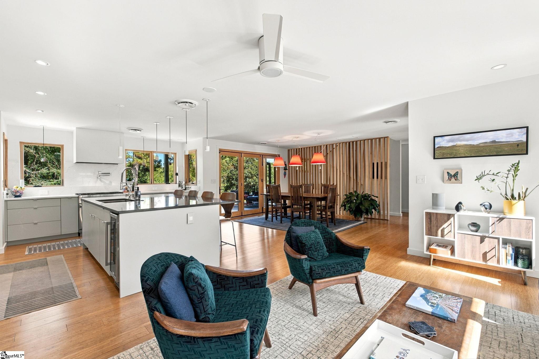 15 E Montclair Avenue Property Photo 8