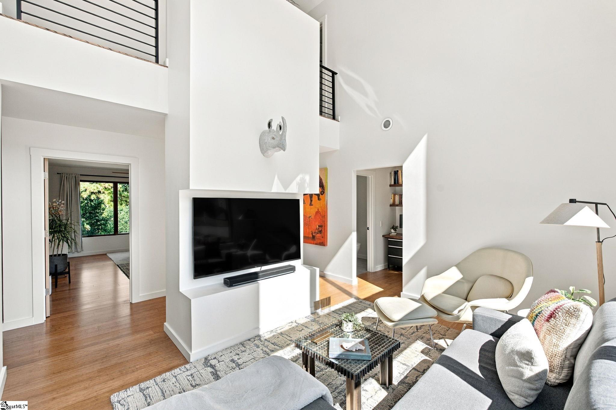 15 E Montclair Avenue Property Photo 20