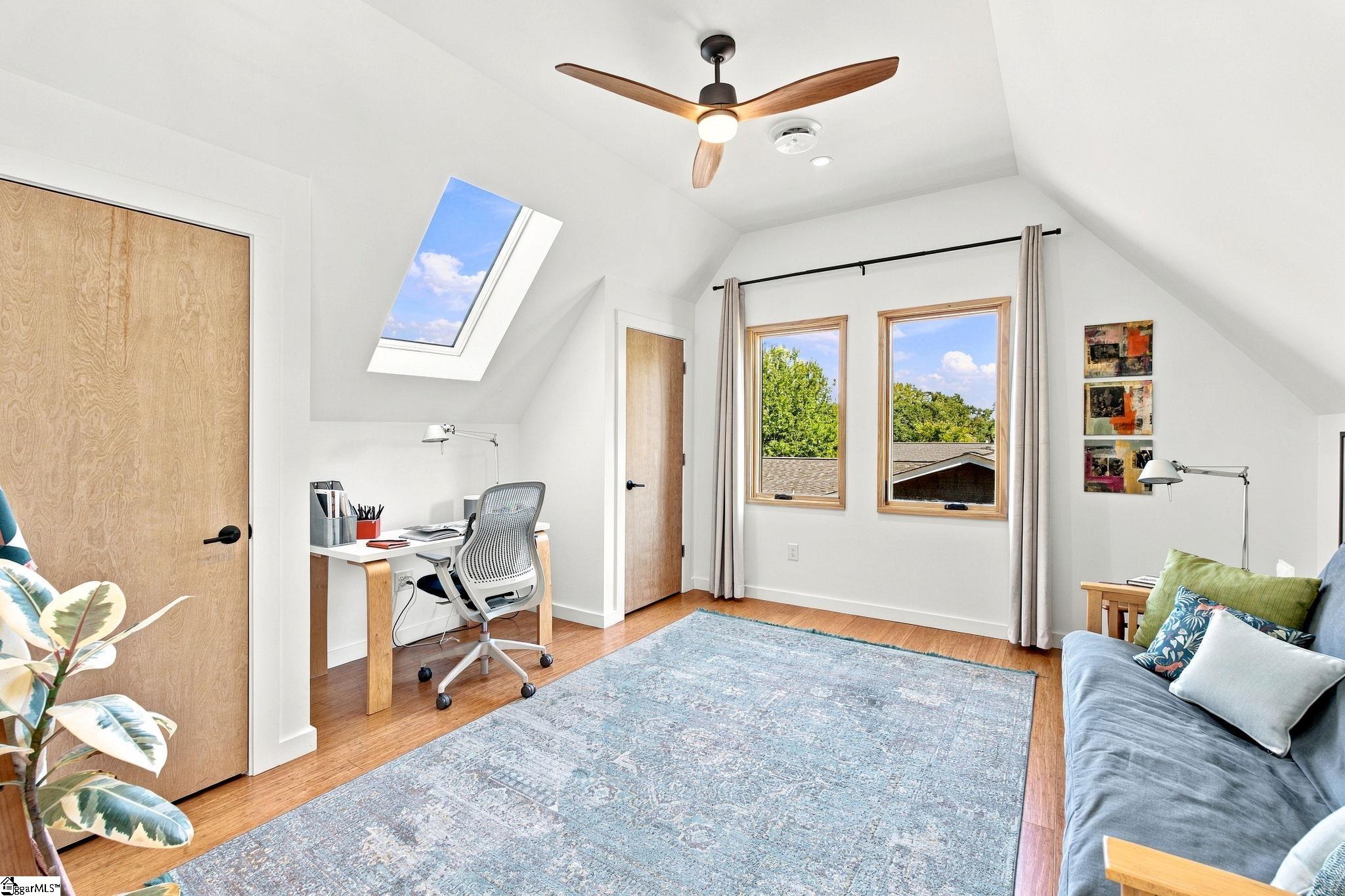 15 E Montclair Avenue Property Photo 34