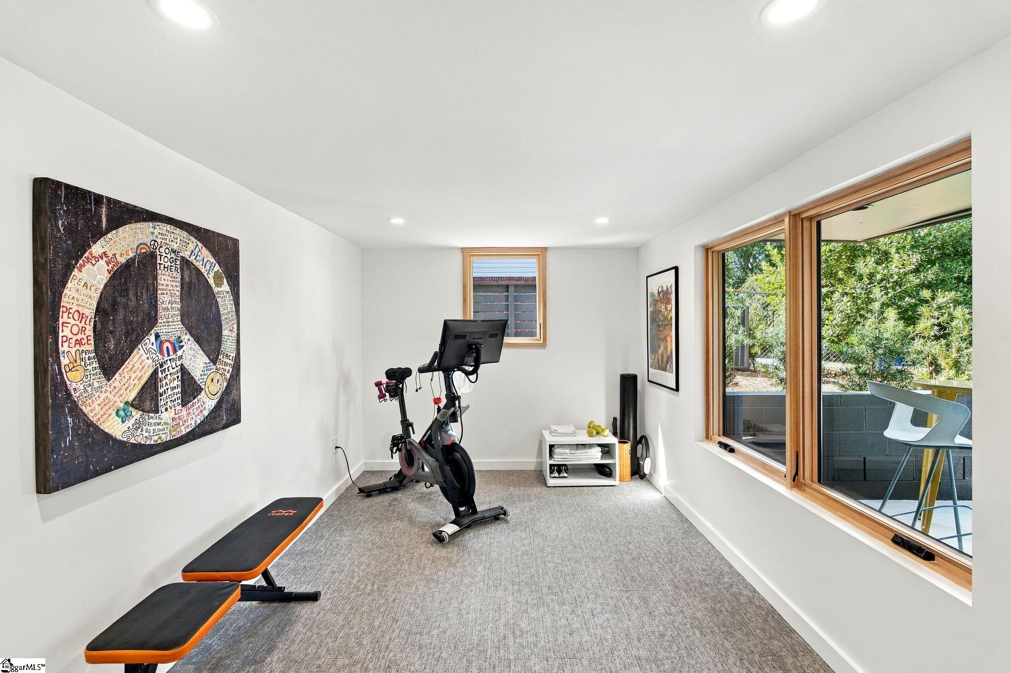 15 E Montclair Avenue Property Photo 39
