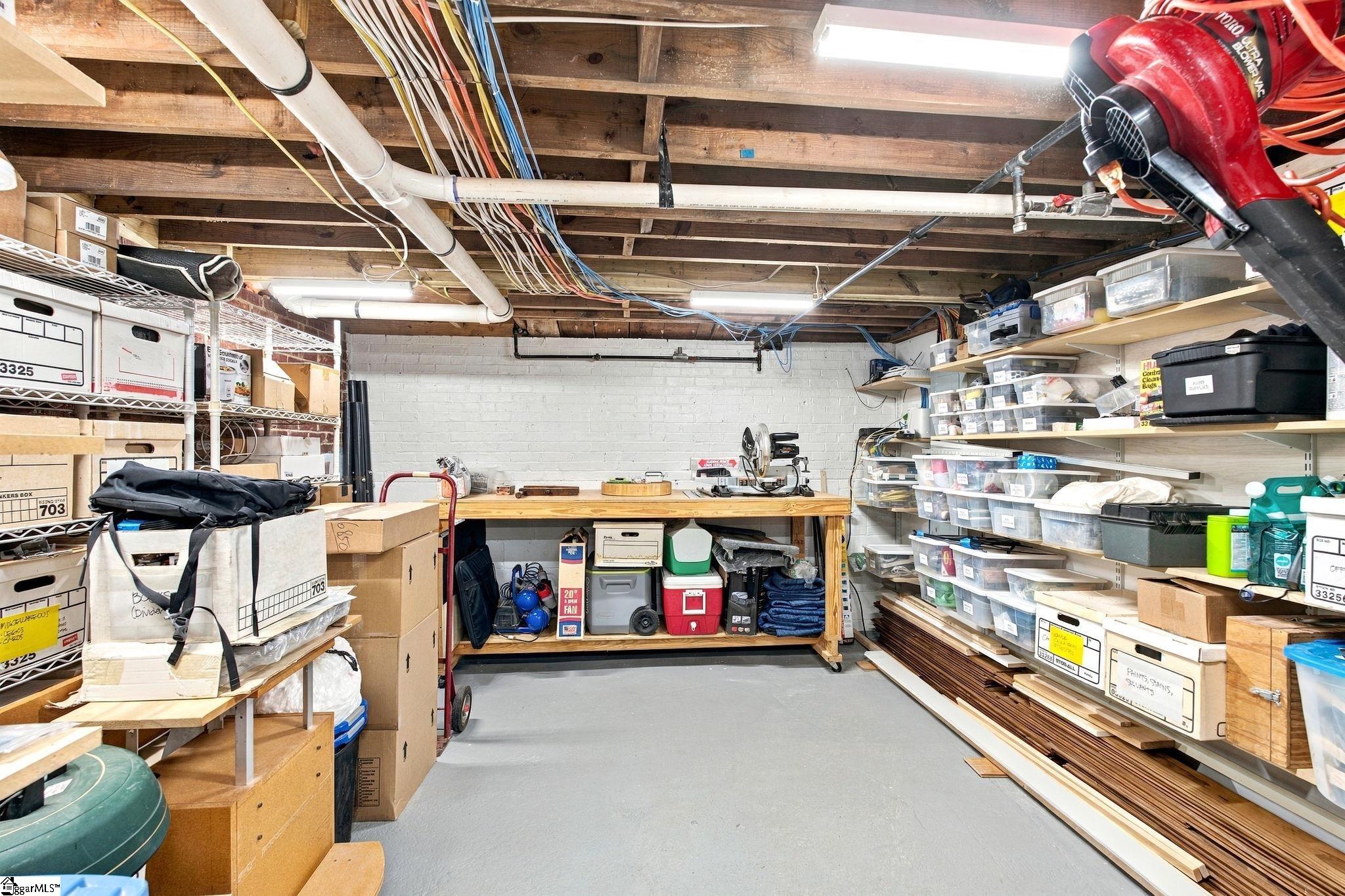 15 E Montclair Avenue Property Photo 40