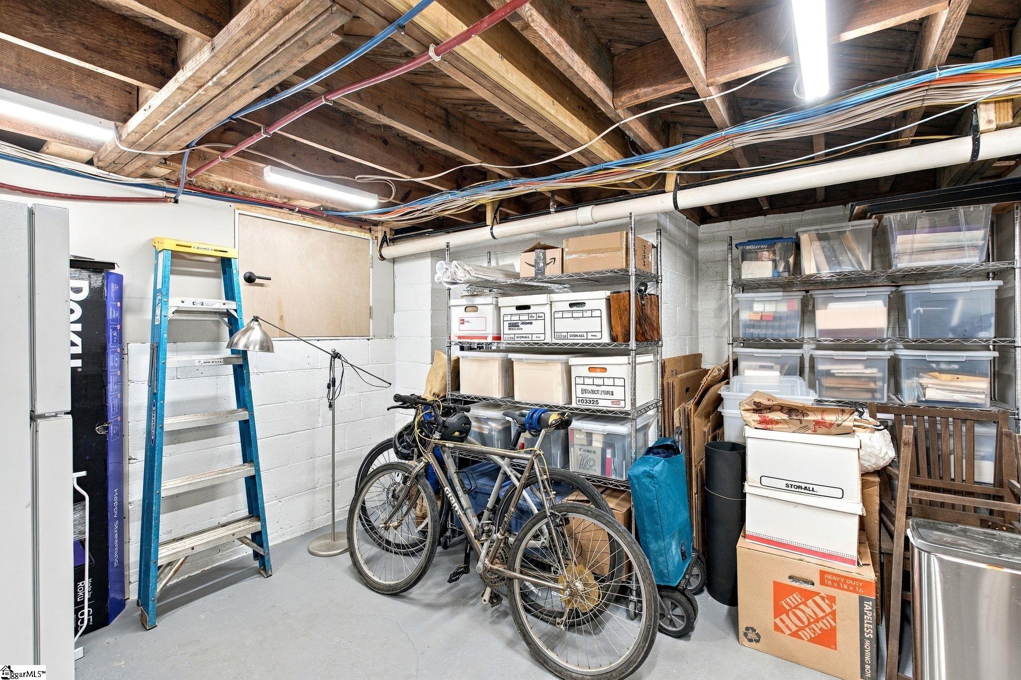 15 E Montclair Avenue Property Photo 41