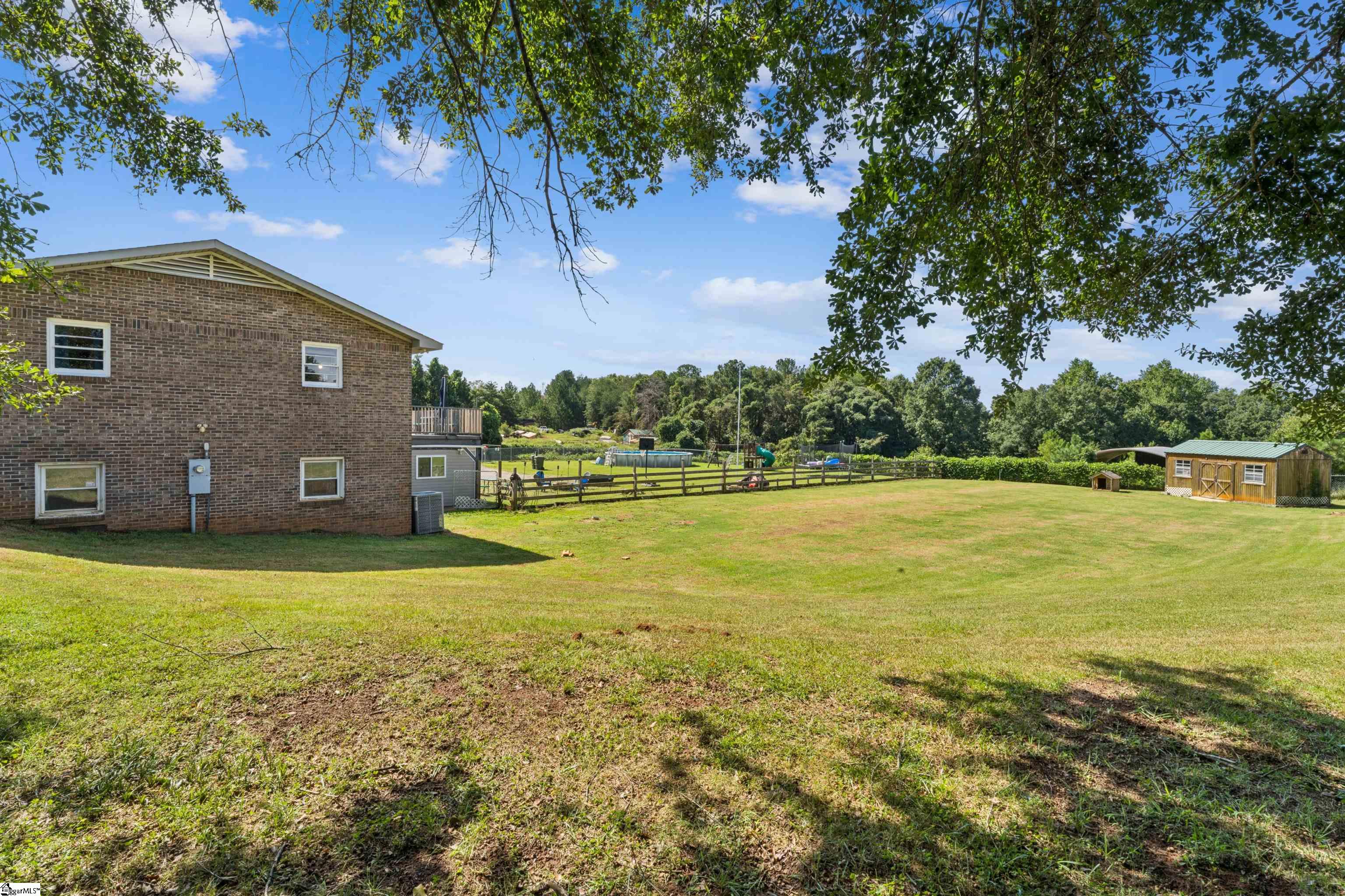 1055 Little Mountain Road Property Photo 4