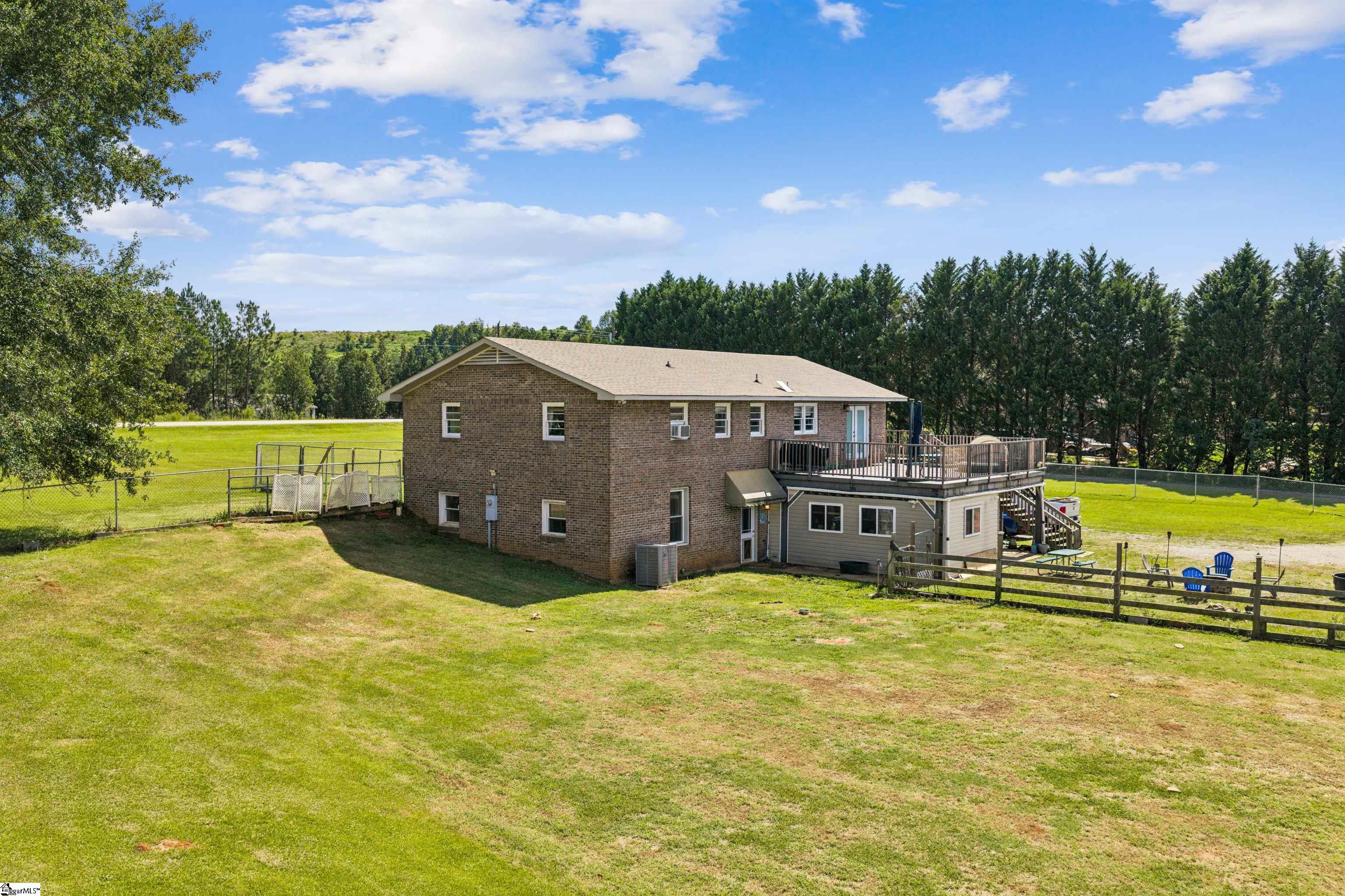 1055 Little Mountain Road Property Photo 6