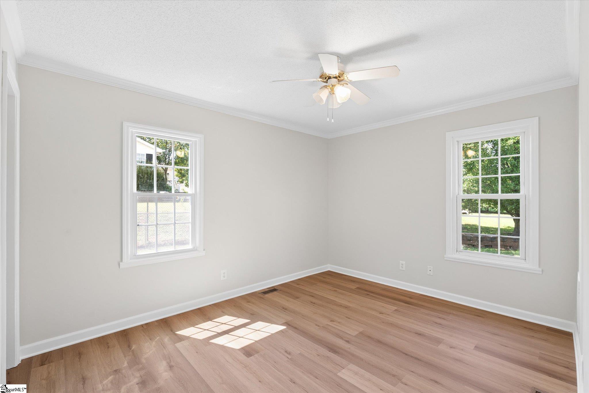 425 Roe Road Property Photo 26