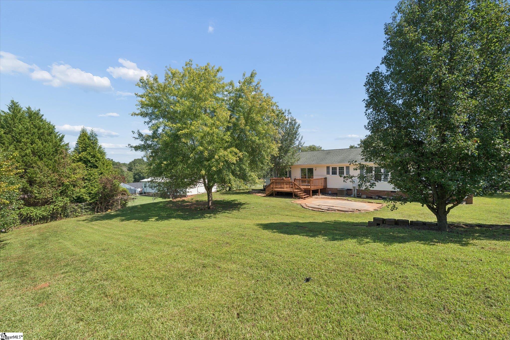 425 Roe Road Property Photo 31