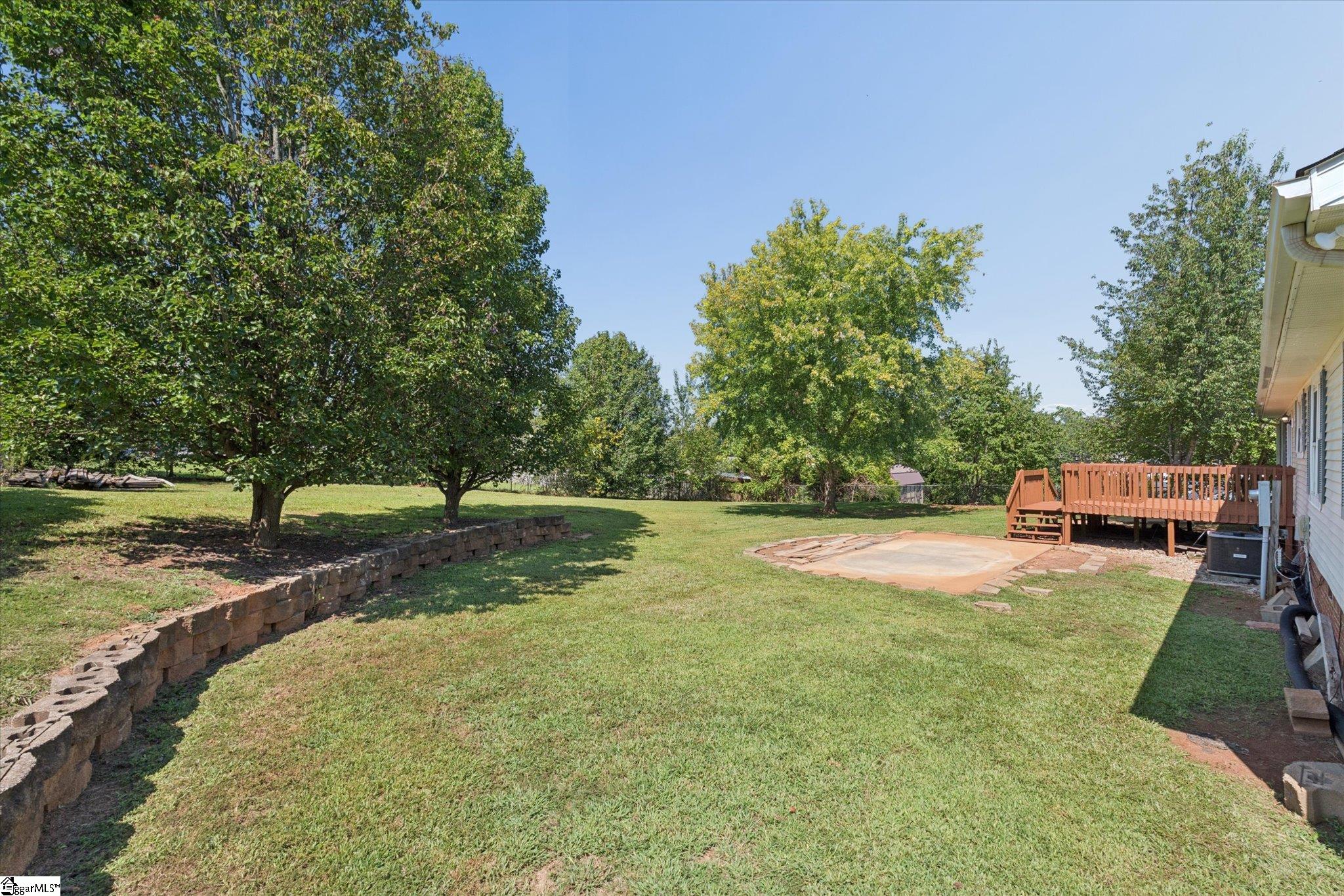 425 Roe Road Property Photo 32
