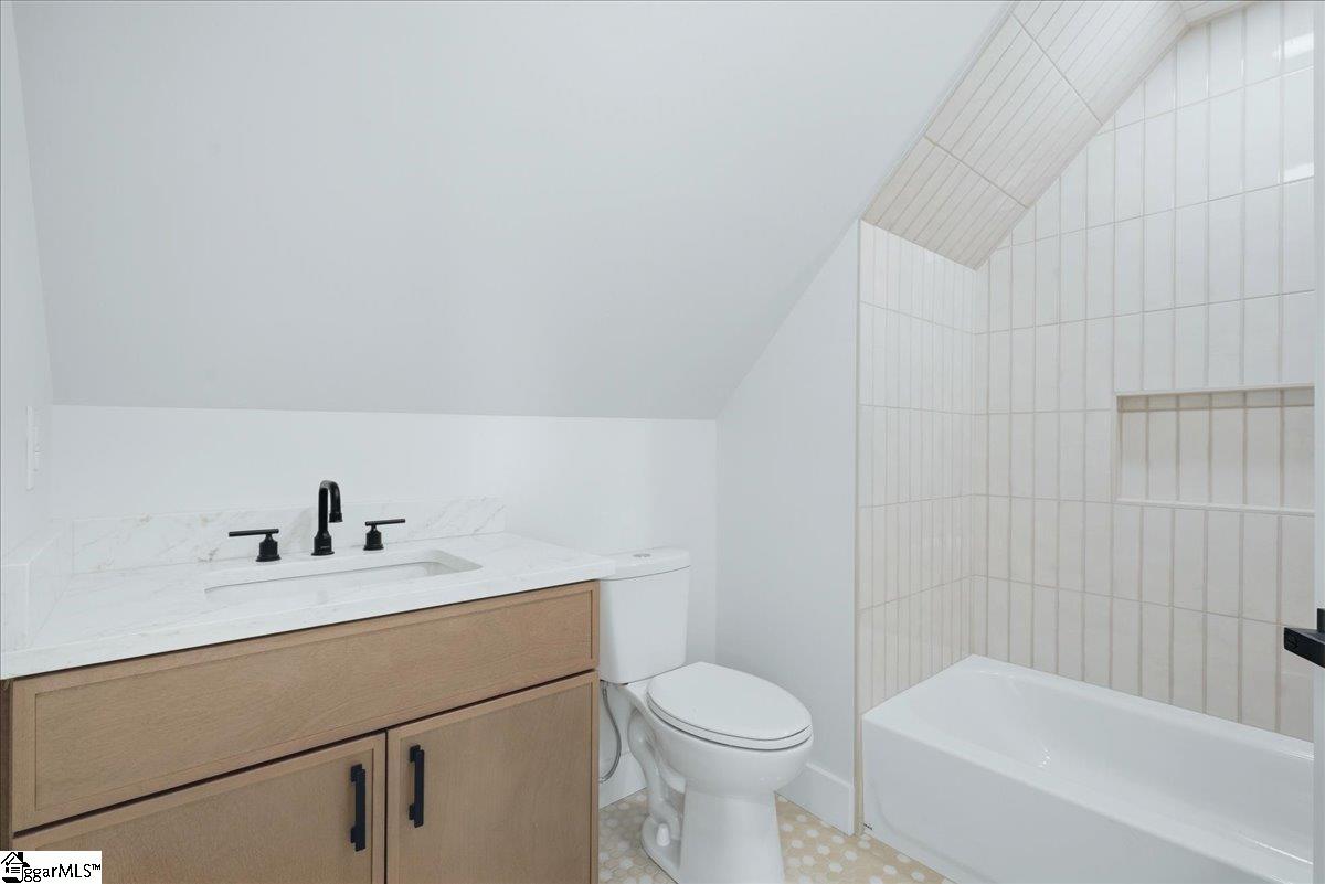 201 Maple Street Property Photo 27