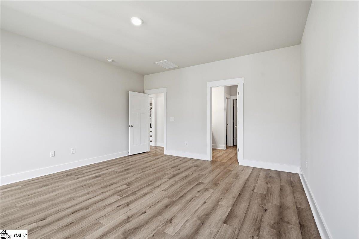 16 Long Branch Court Property Photo 12
