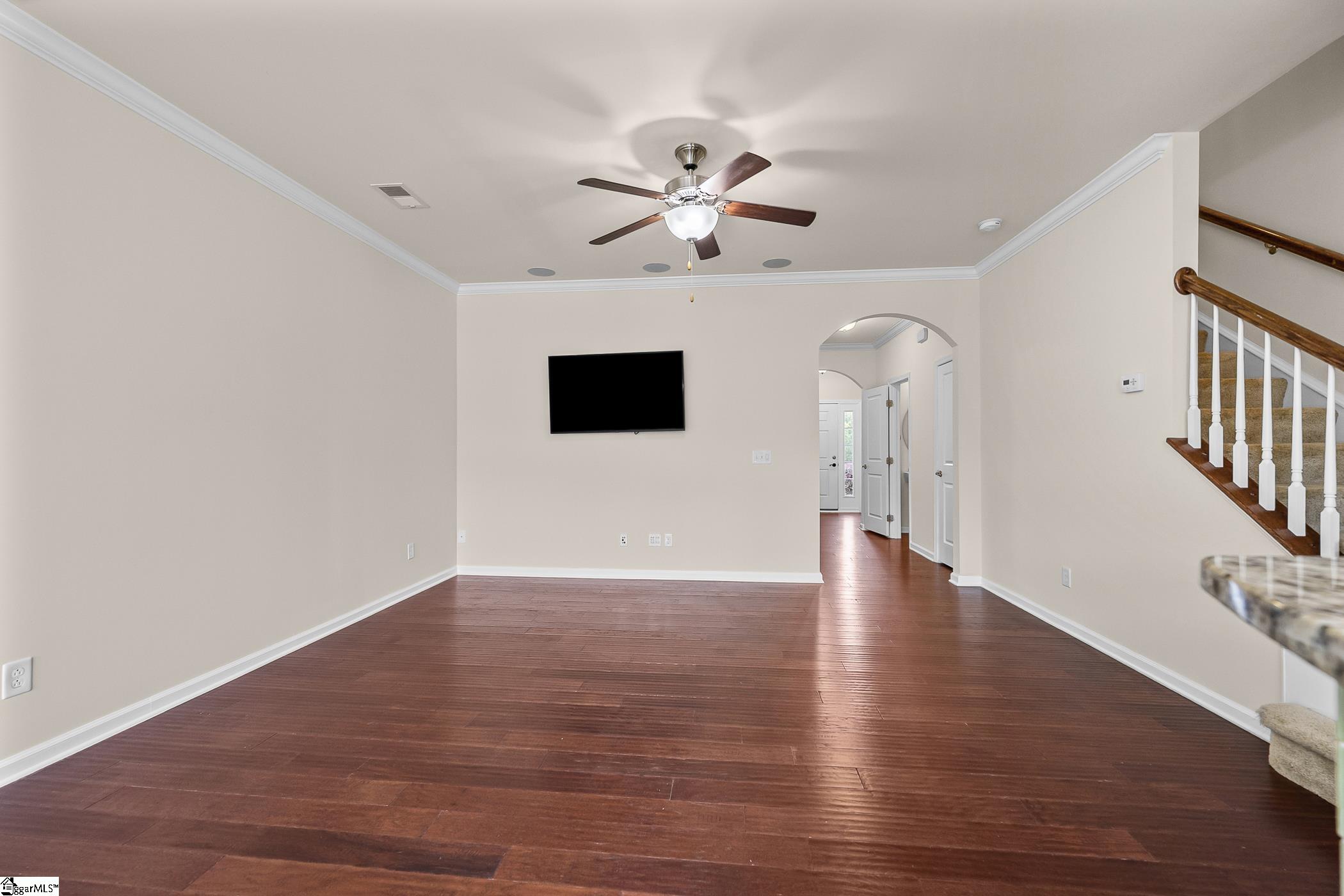461 Christiane Way Property Photo 4