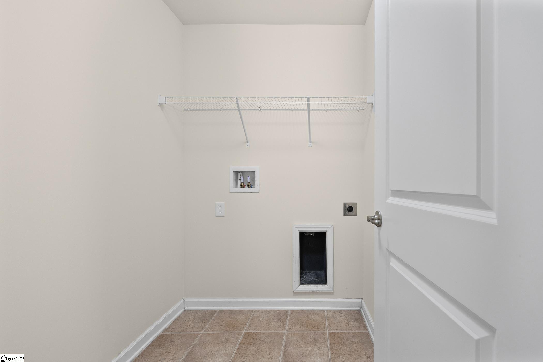 461 Christiane Way Property Photo 17