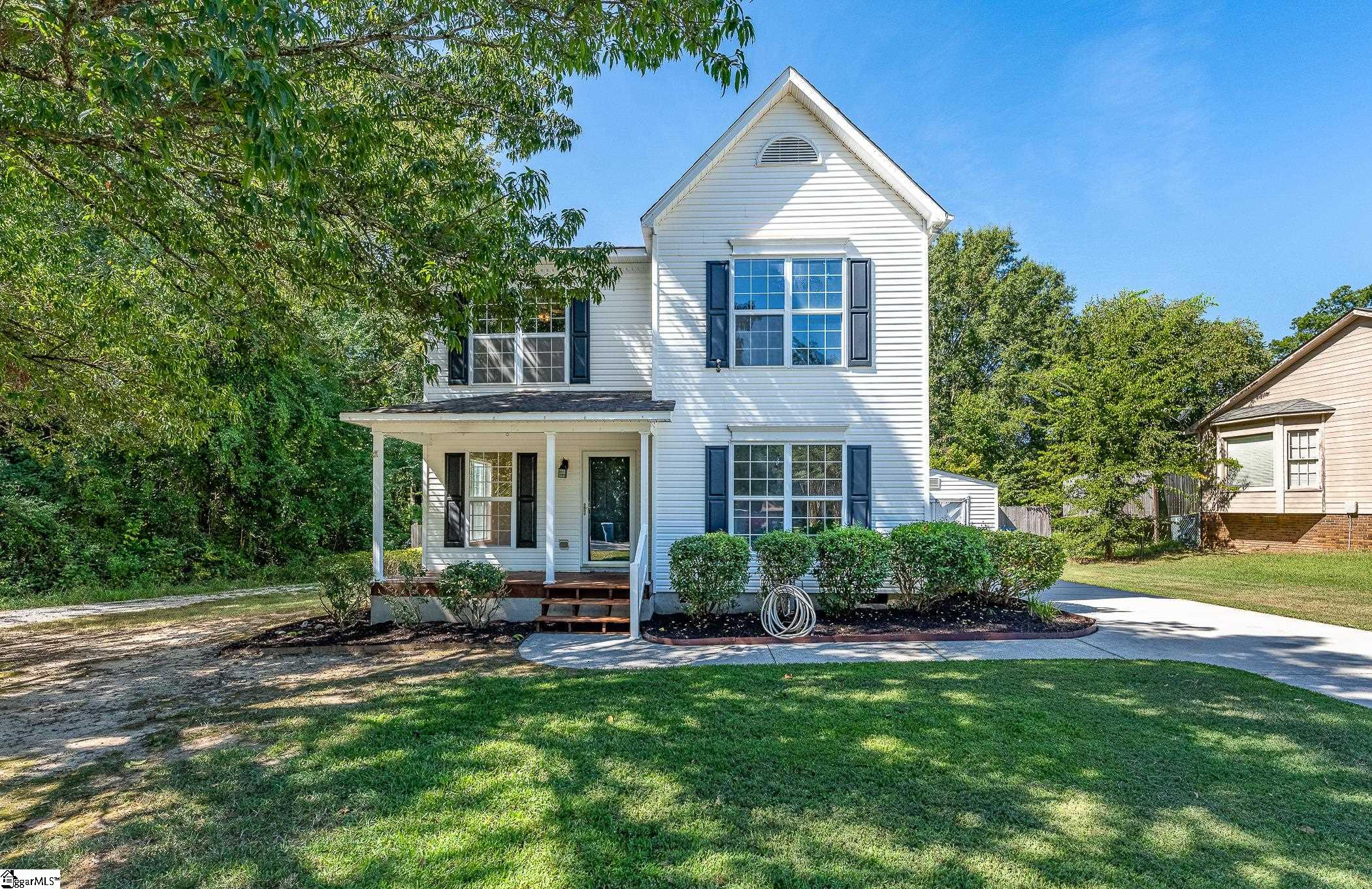 203 Curl Creek Road Property Photo 1