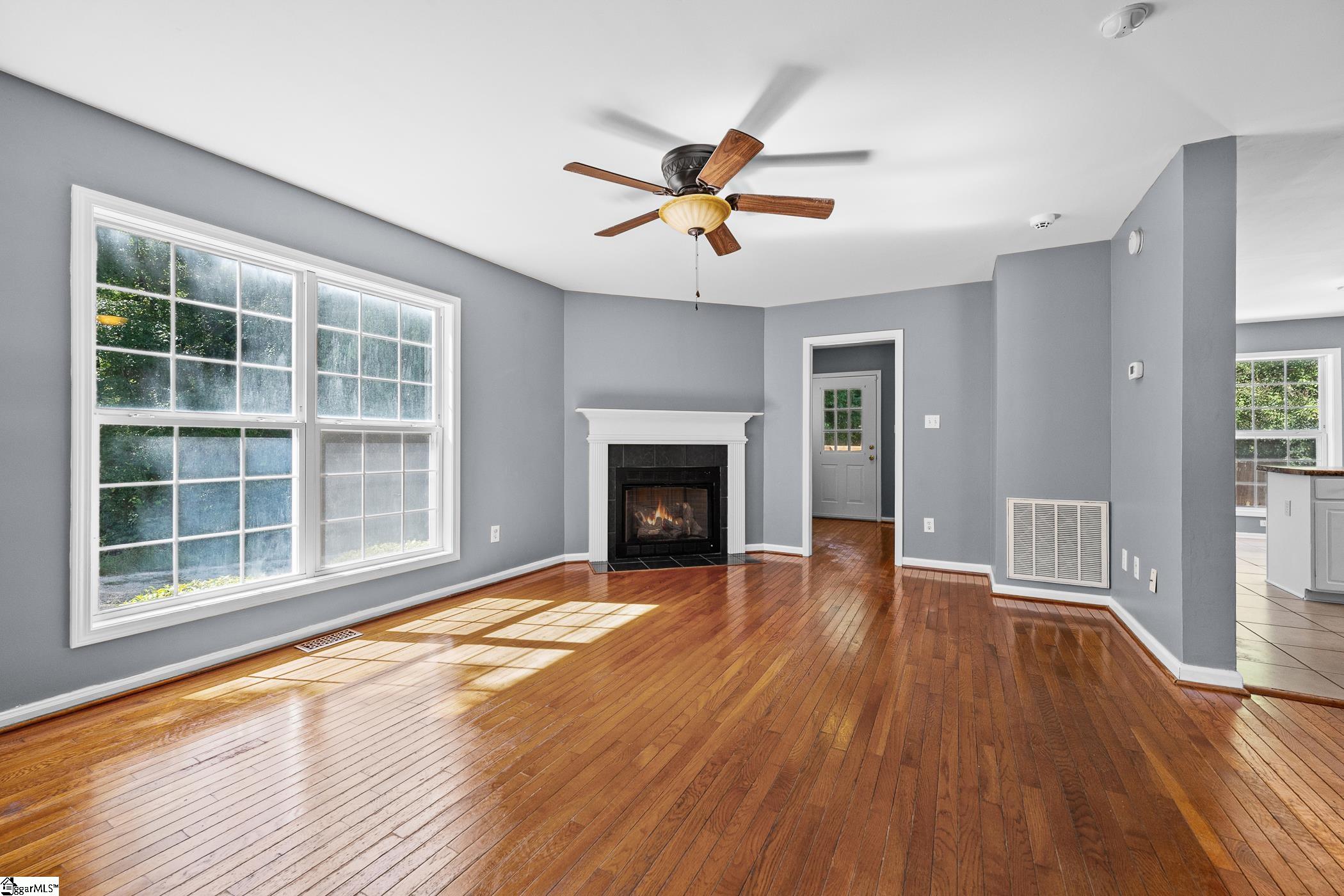 203 Curl Creek Road Property Photo 5