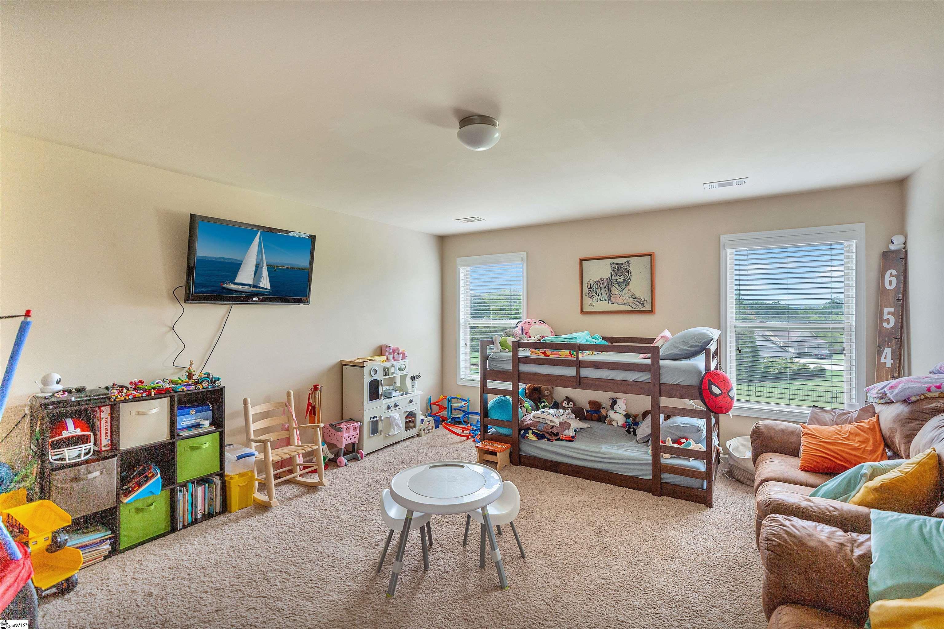 1009 Hillcrest Court Property Photo 30