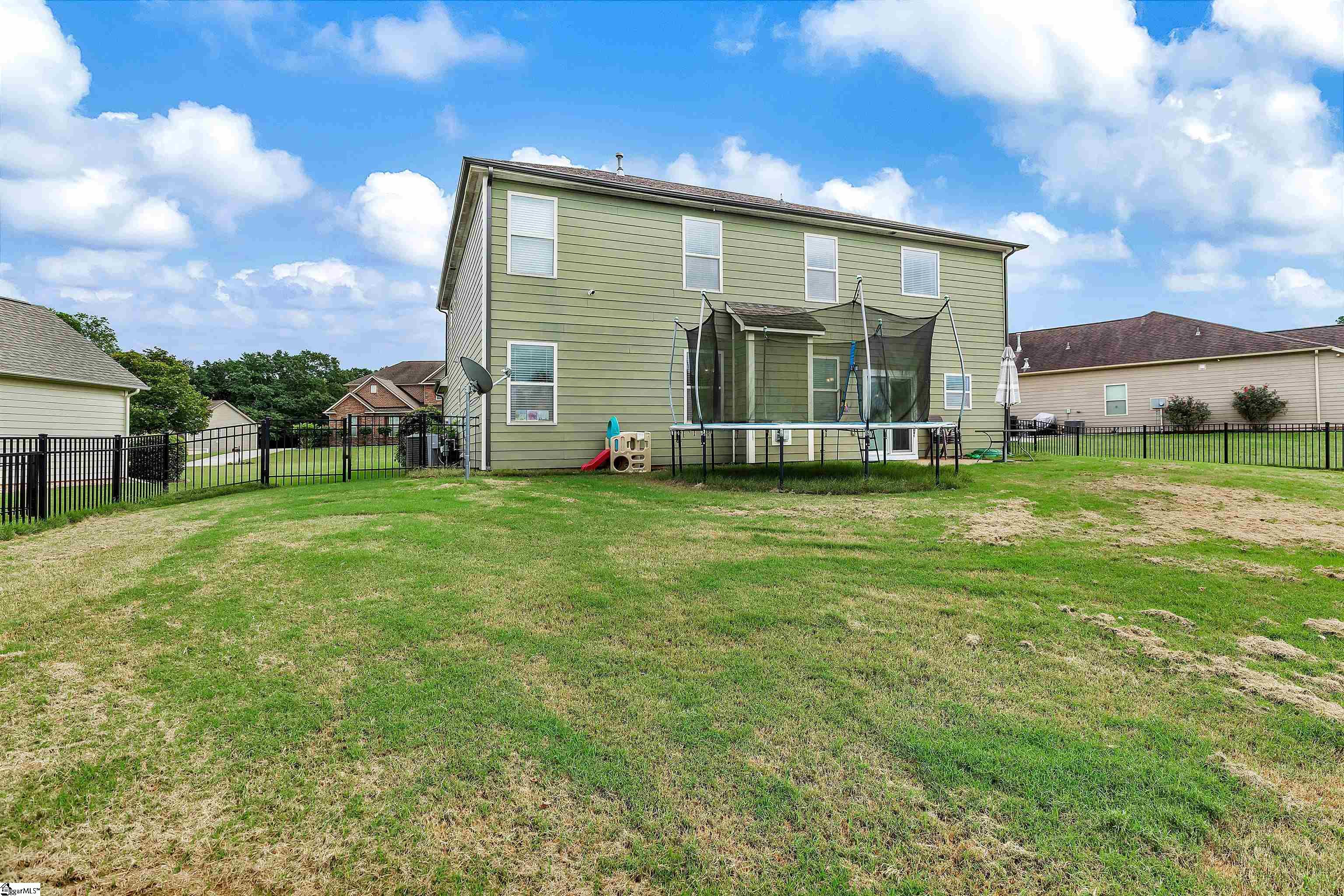 1009 Hillcrest Court Property Photo 32
