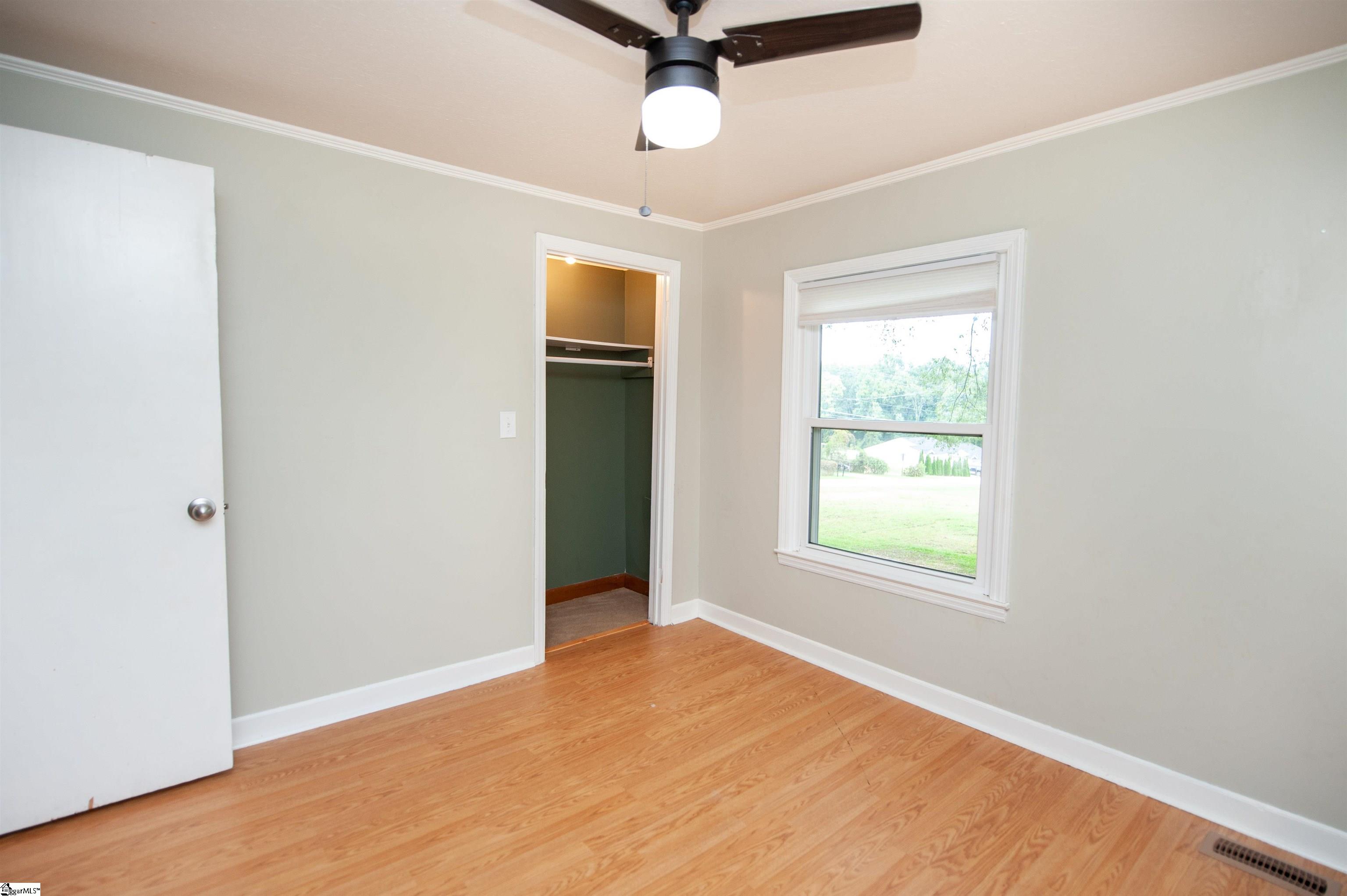 180 Brock Street Property Photo 15