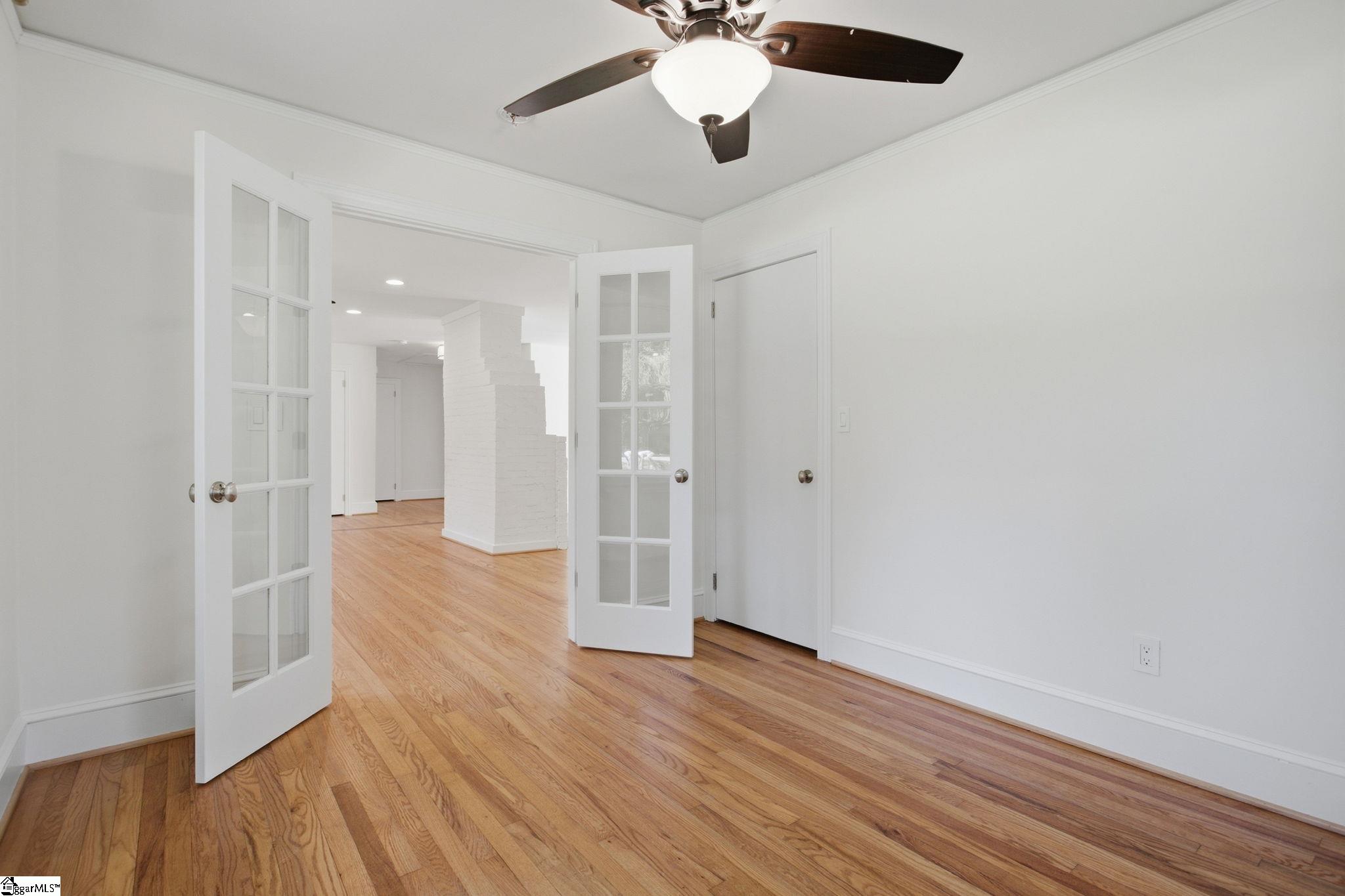 318 Elizabeth Drive Property Photo 12