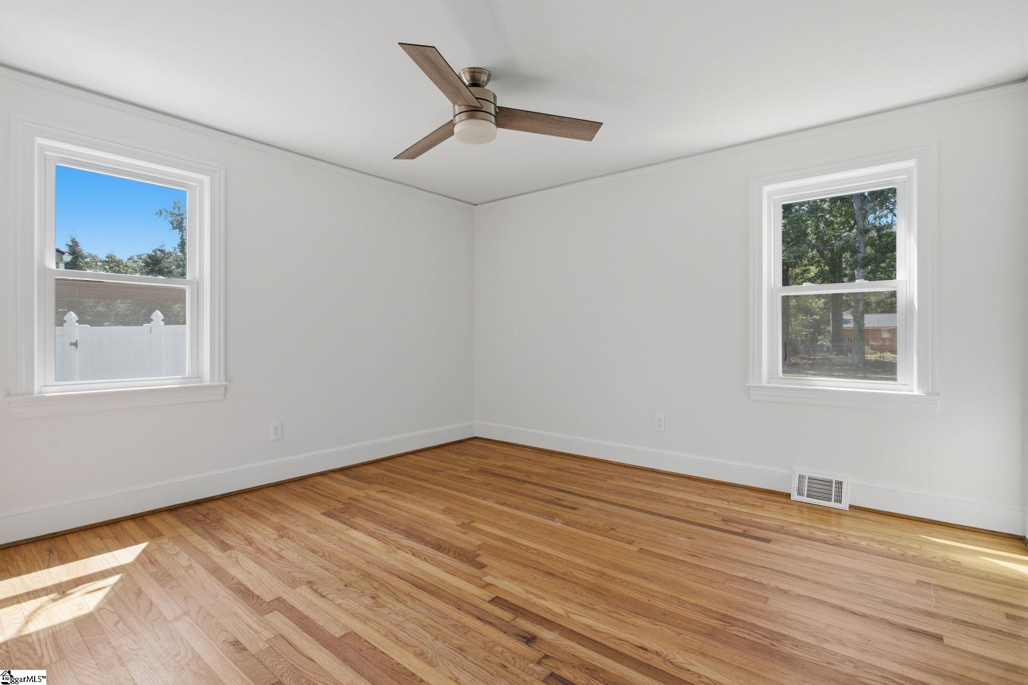 318 Elizabeth Drive Property Photo 14
