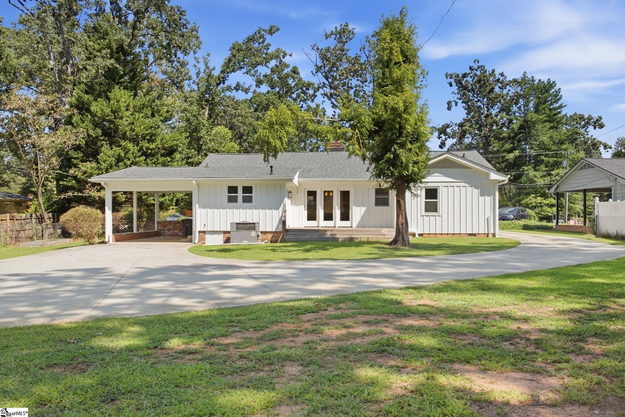 318 Elizabeth Drive Property Photo 24