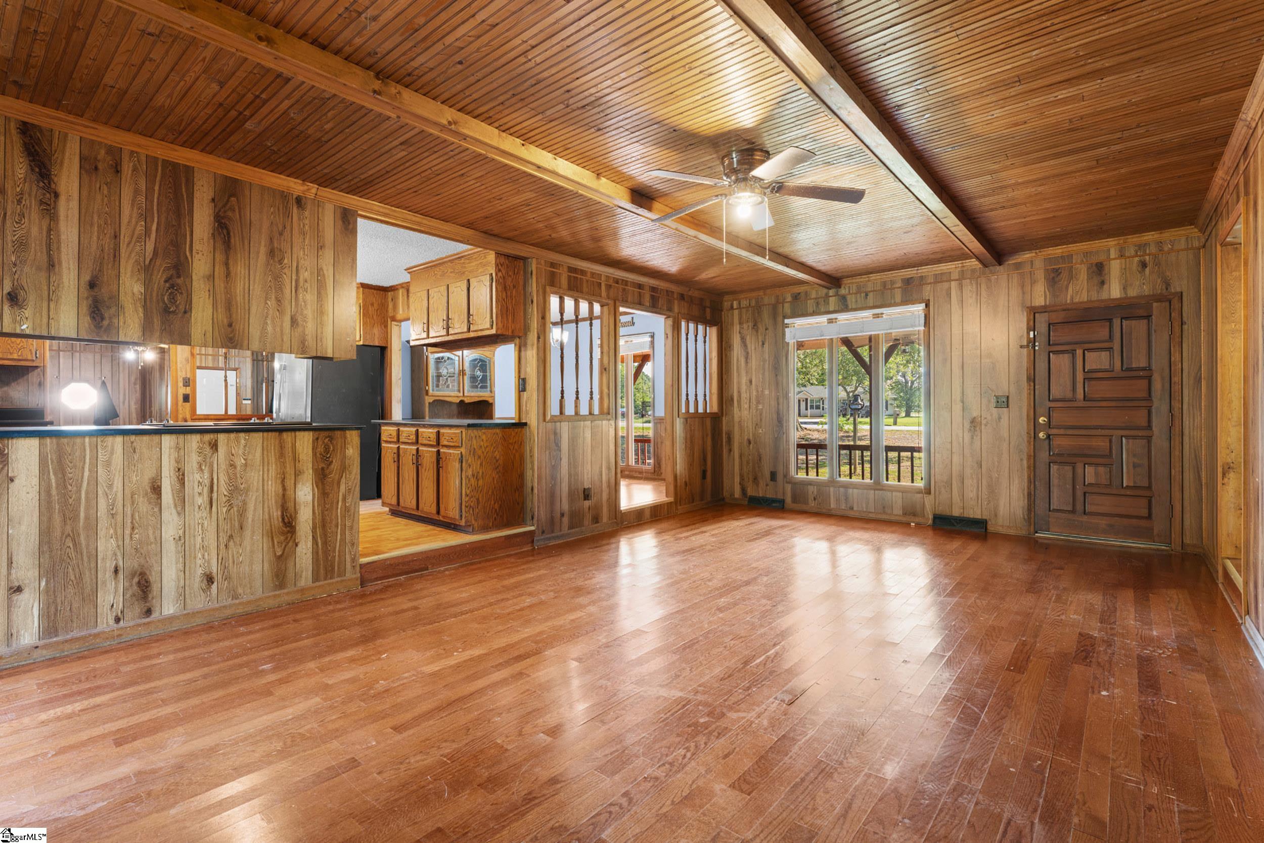 101 Victorian Drive Property Photo 16