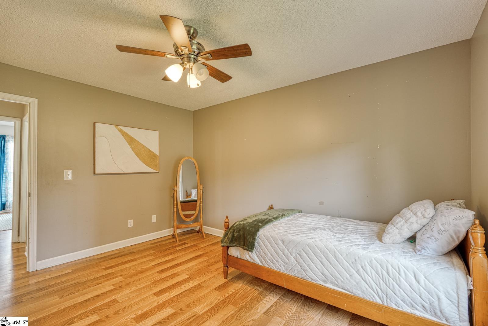 300 E Myles Lane Property Photo 16