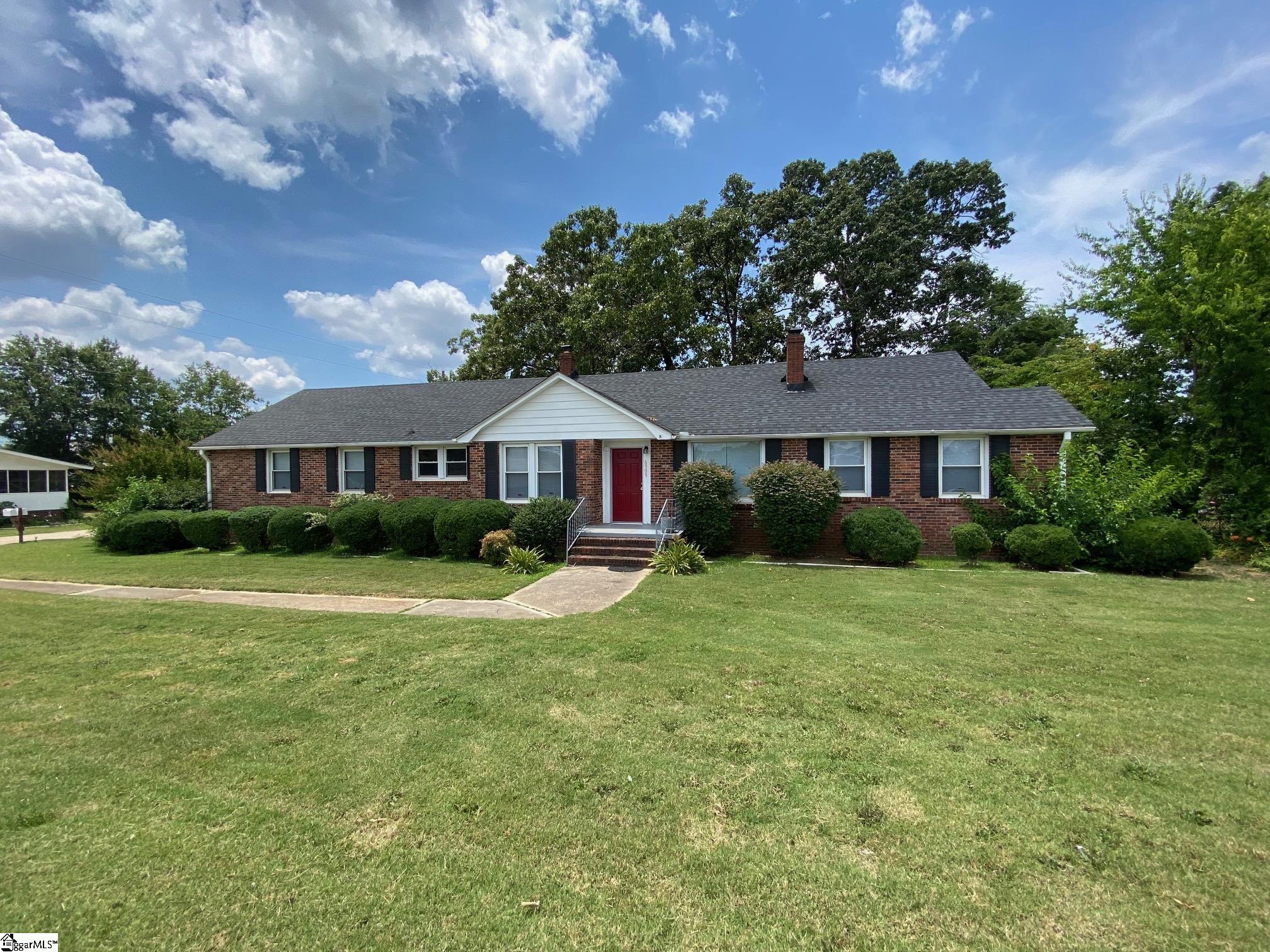 6909 White Horse Road Property Photo 1