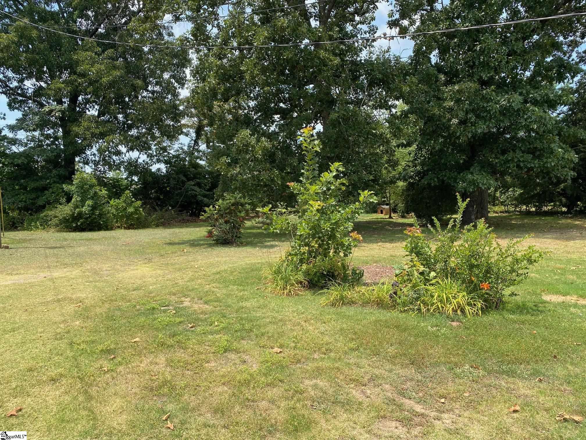 6909 White Horse Road Property Photo 3