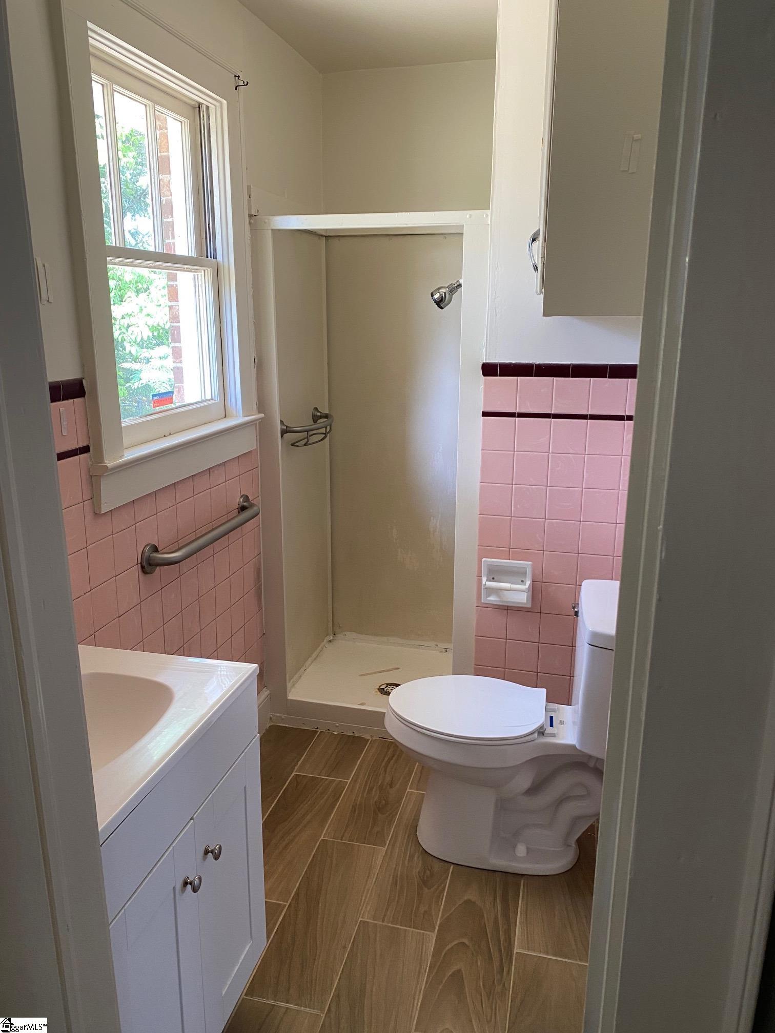 6909 White Horse Road Property Photo 14