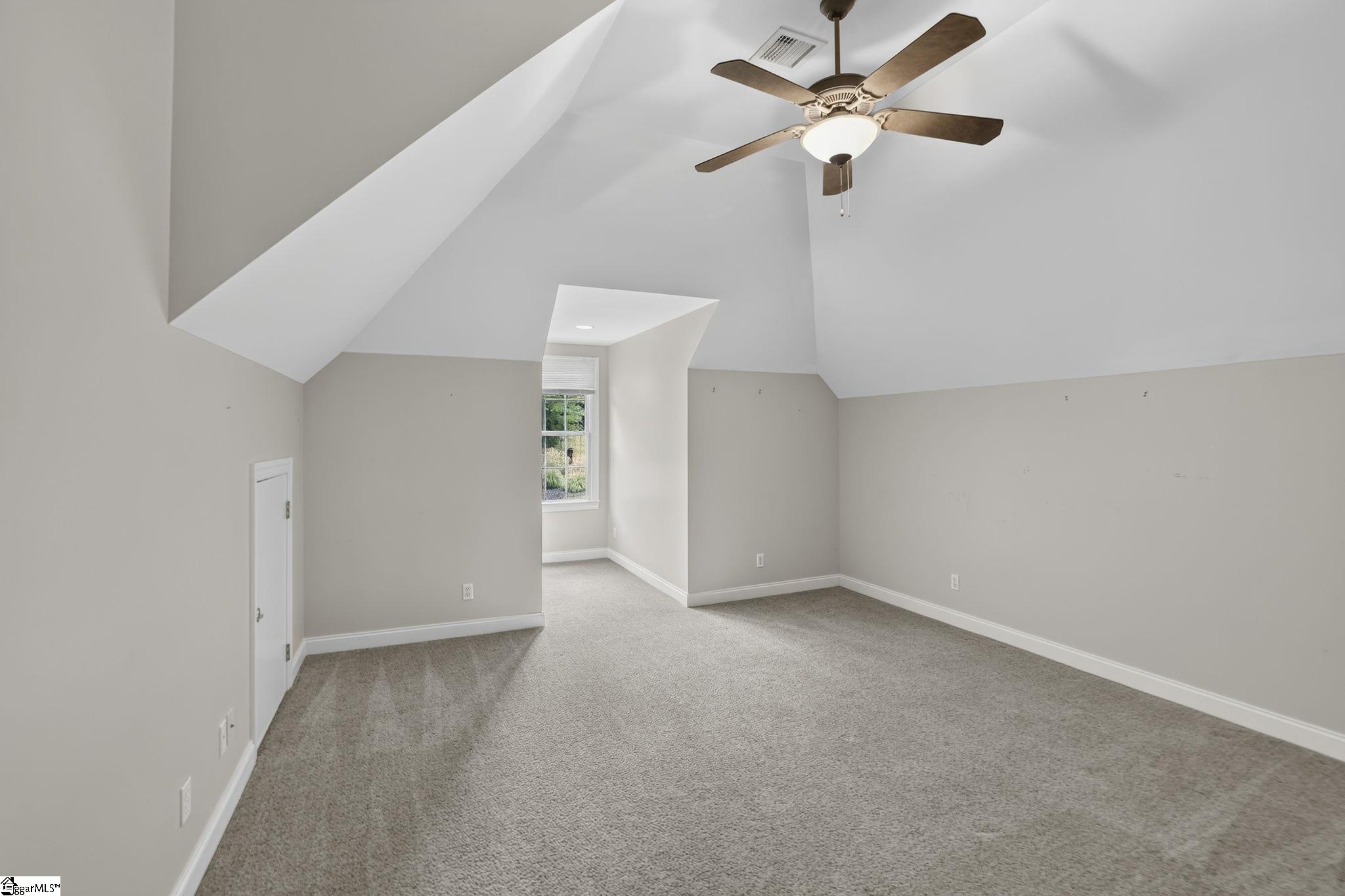 227 Woodlake Drive Property Photo 33