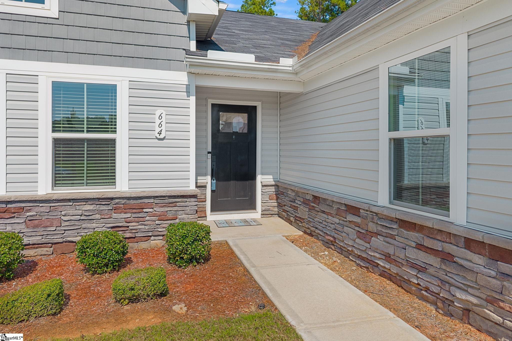664 Hardwood Drive Property Photo 3
