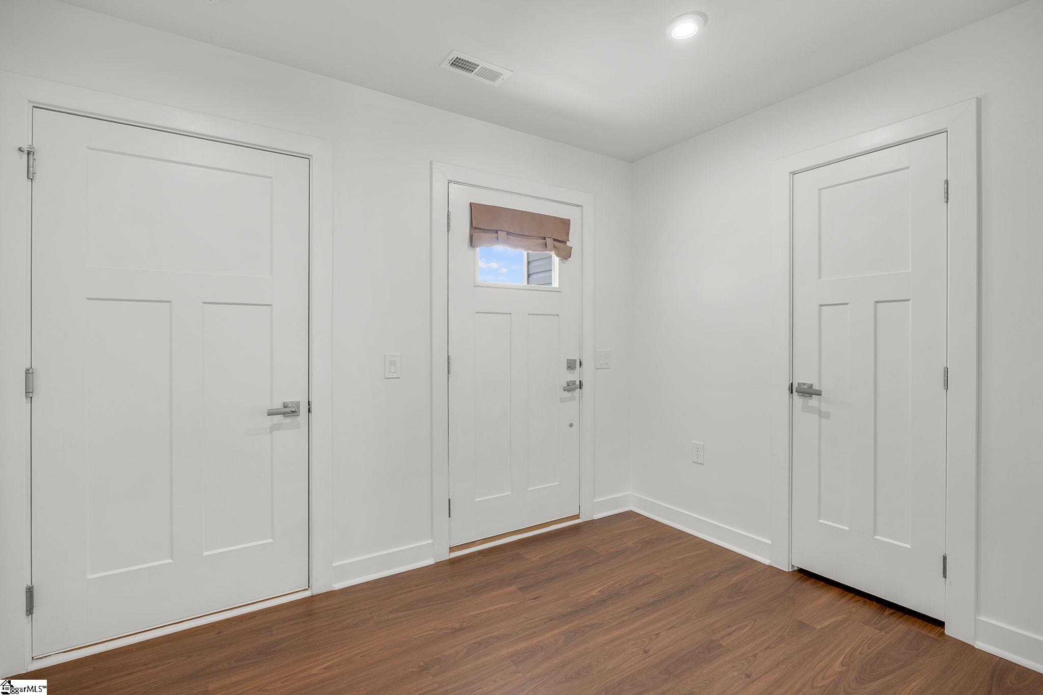 664 Hardwood Drive Property Photo 4