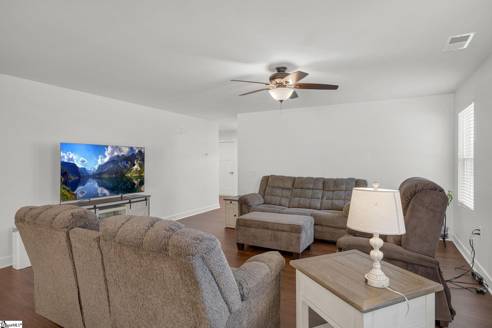 664 Hardwood Drive Property Photo 8