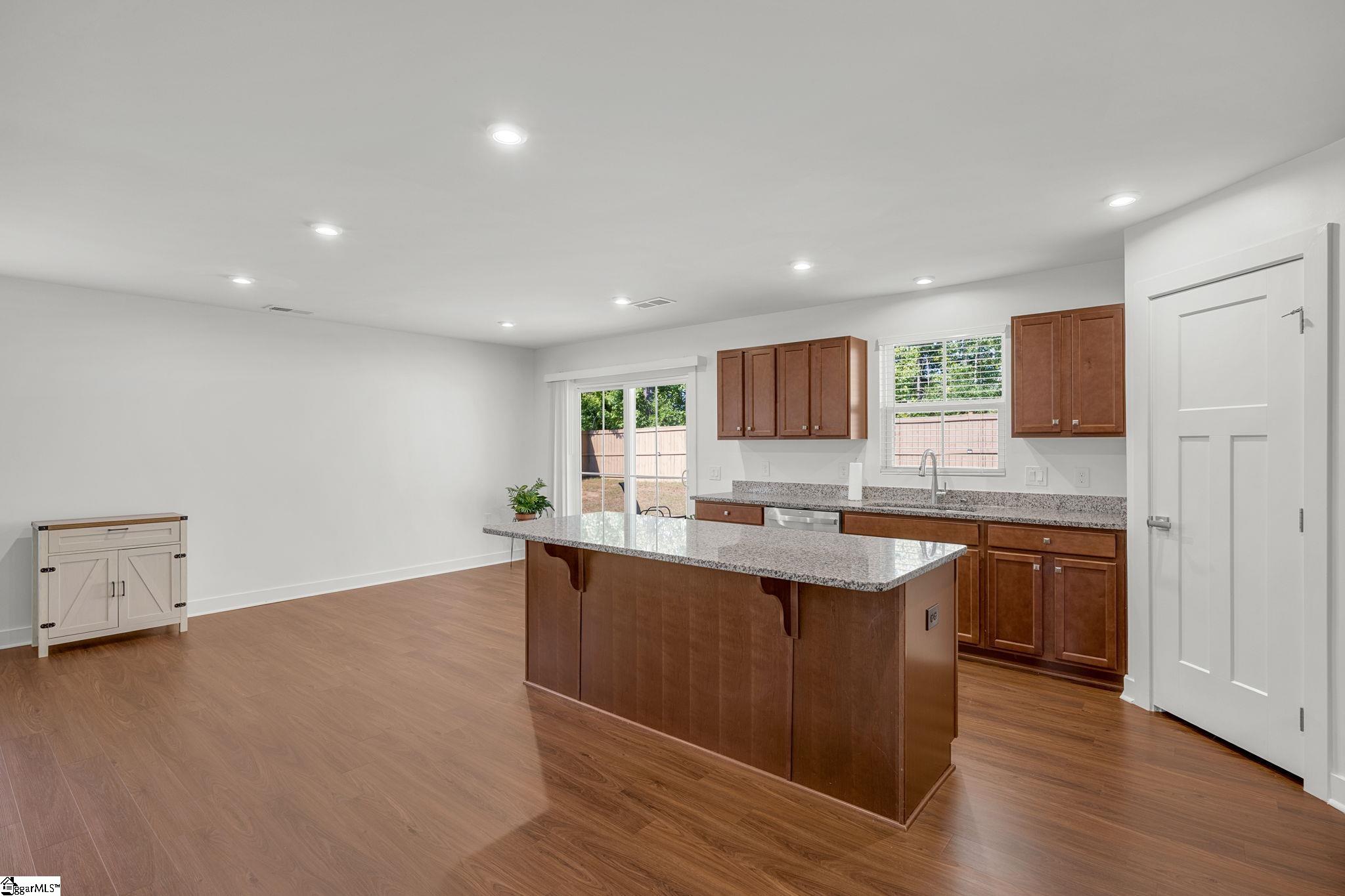 664 Hardwood Drive Property Photo 10