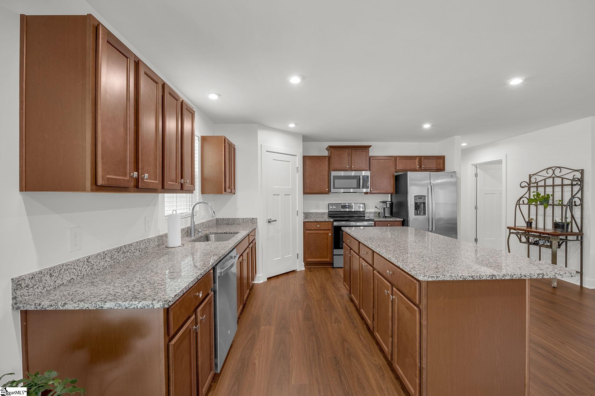 664 Hardwood Drive Property Photo 11