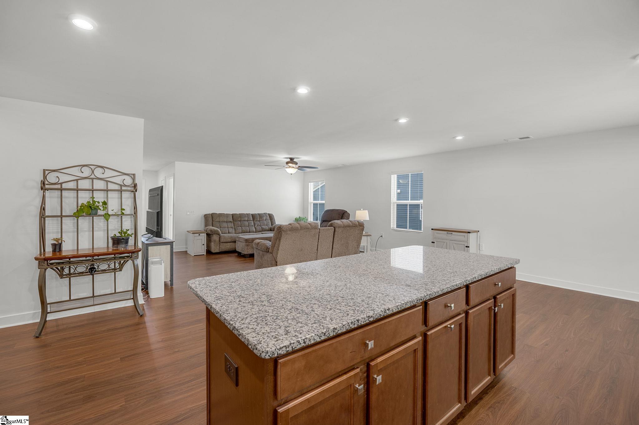 664 Hardwood Drive Property Photo 12