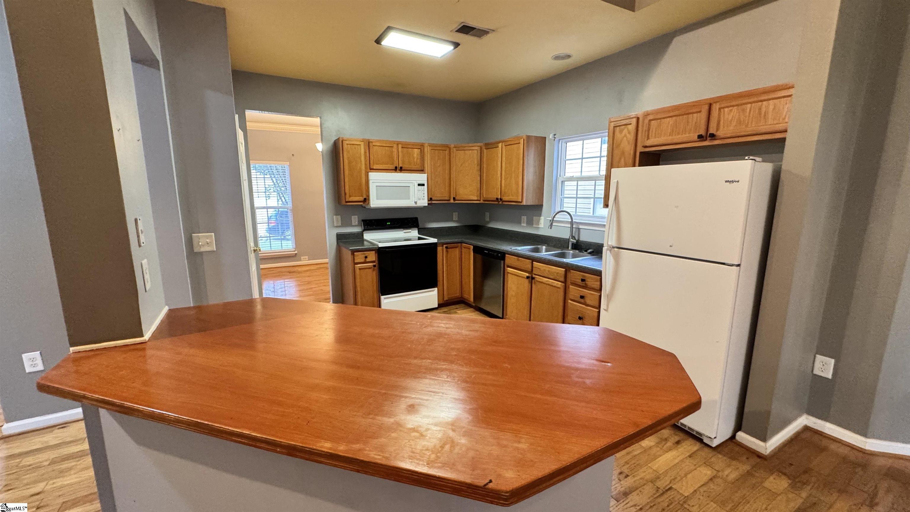 226 Highgate Circle Property Photo 18
