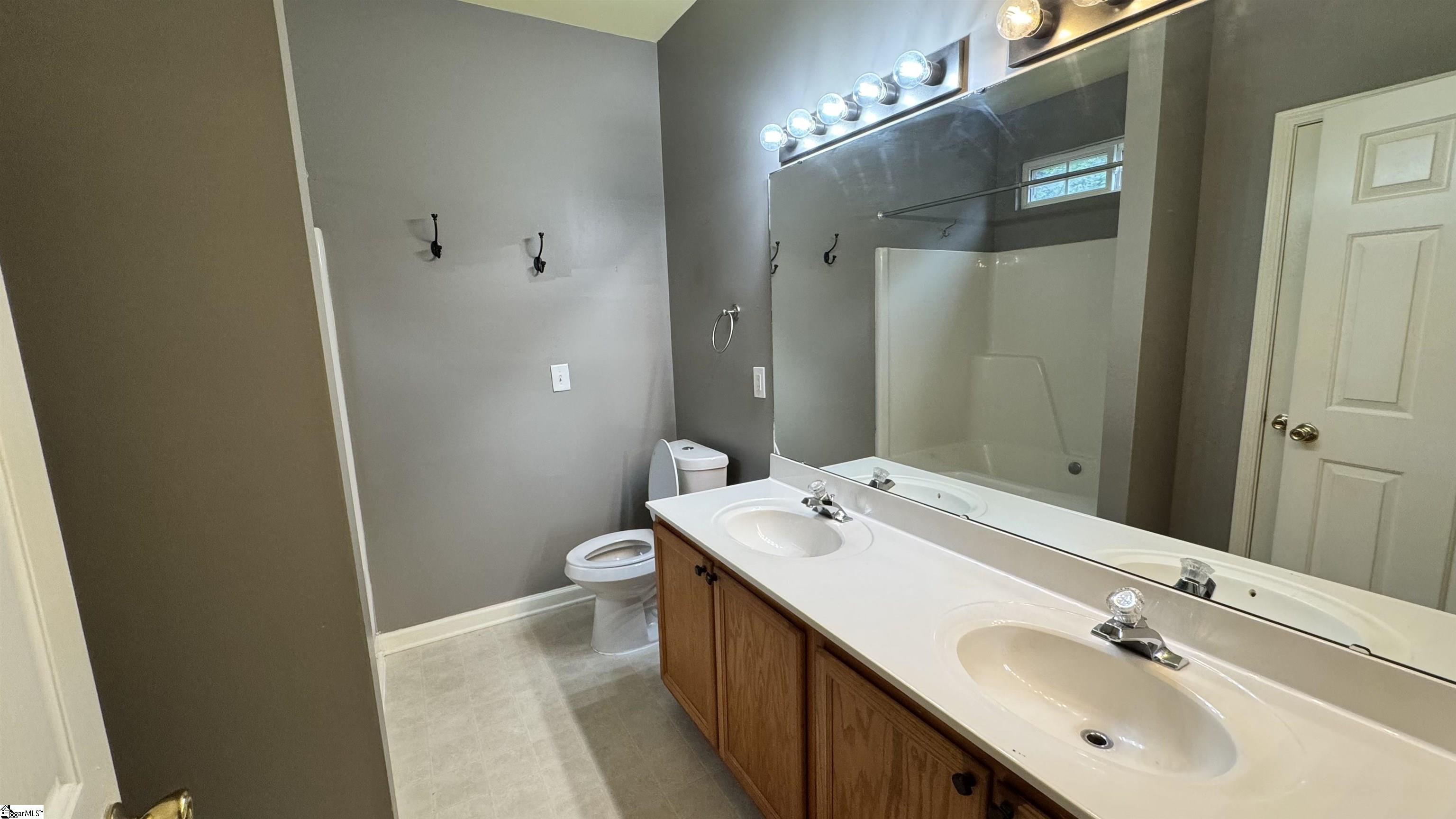 226 Highgate Circle Property Photo 26