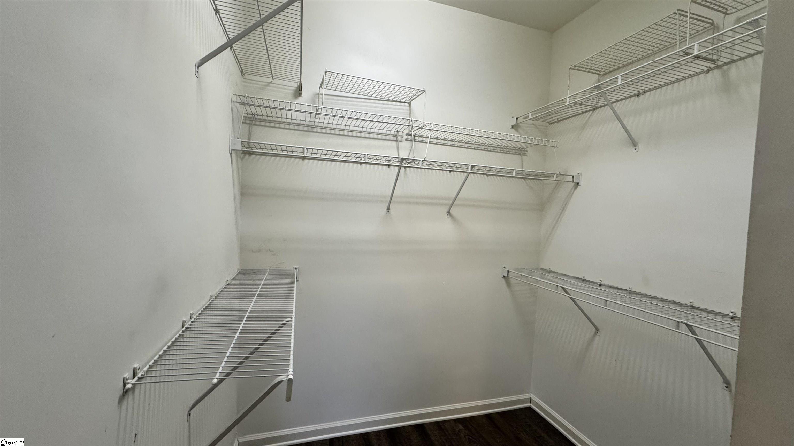 226 Highgate Circle Property Photo 27