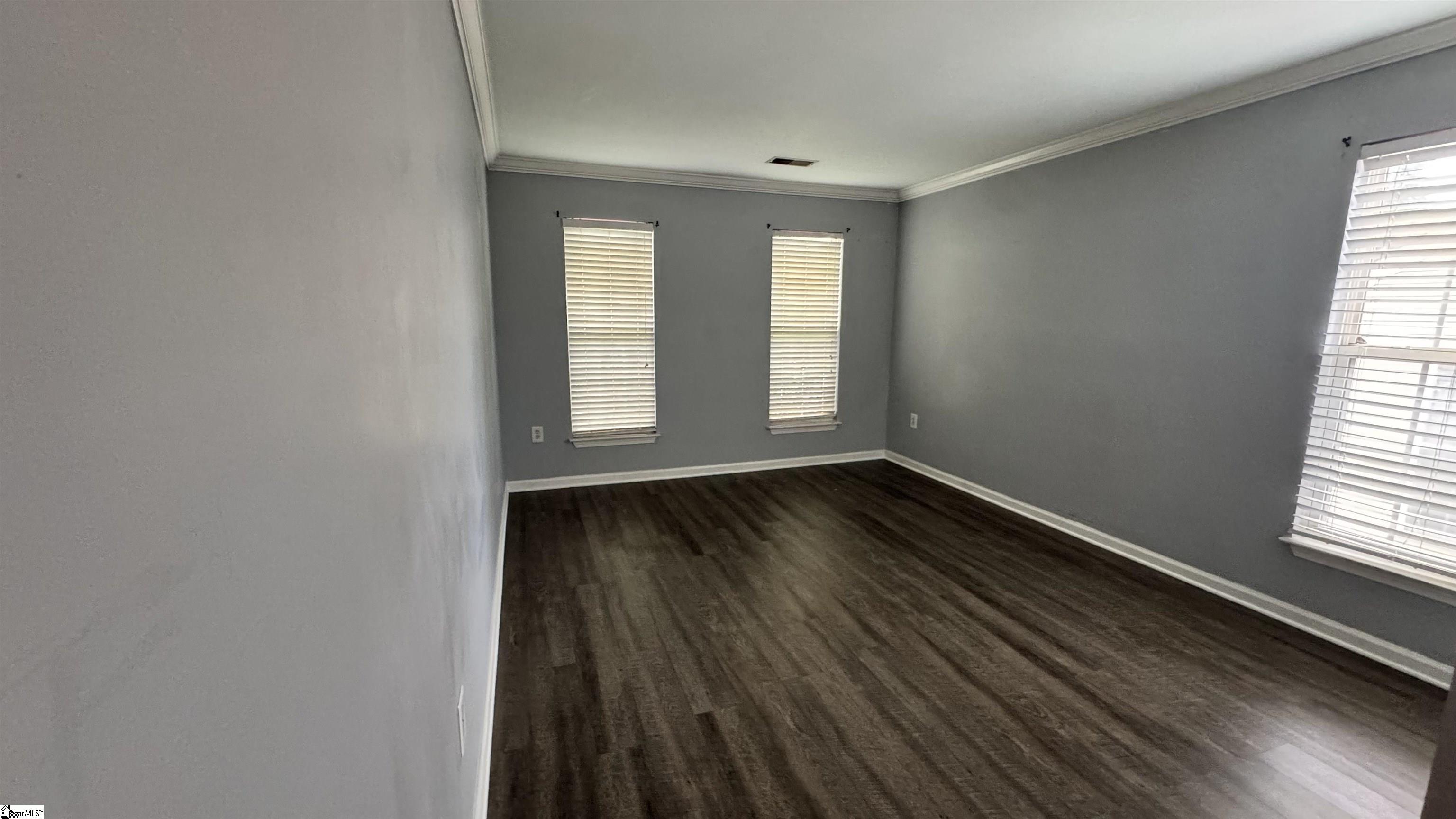 226 Highgate Circle Property Photo 32