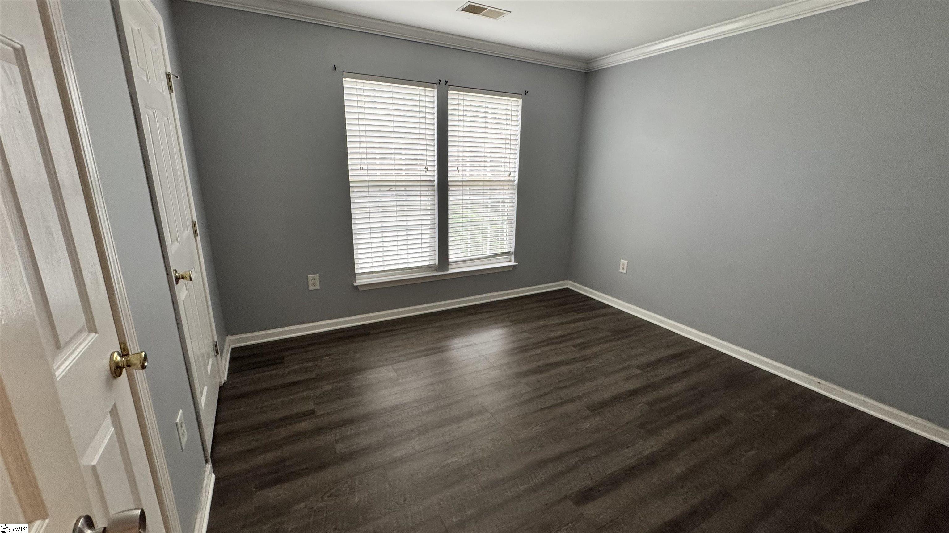 226 Highgate Circle Property Photo 35